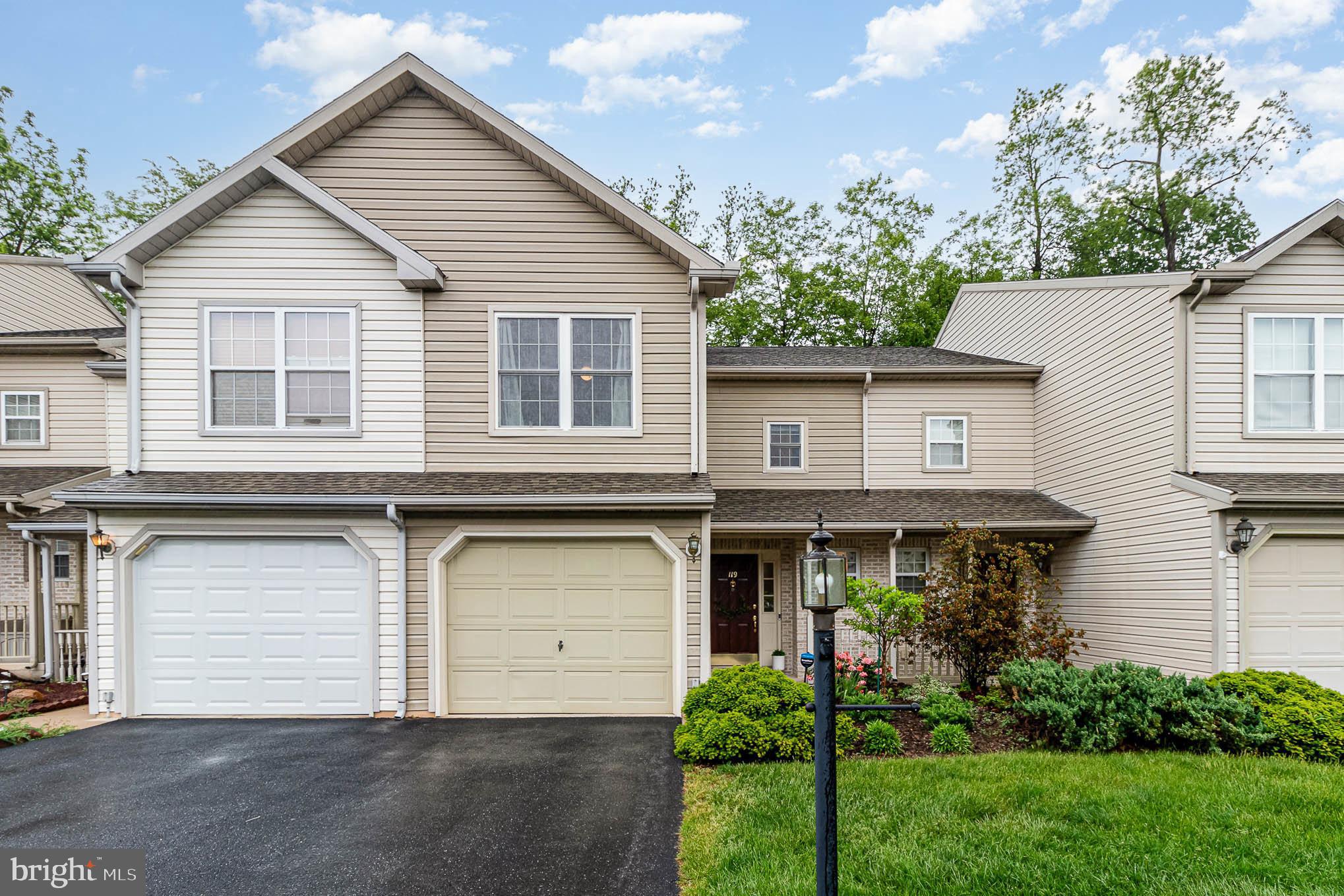 119 Hiddenwood Dr