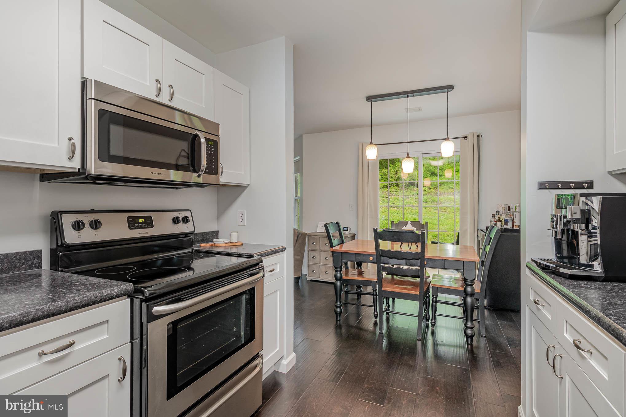119 Hiddenwood Dr