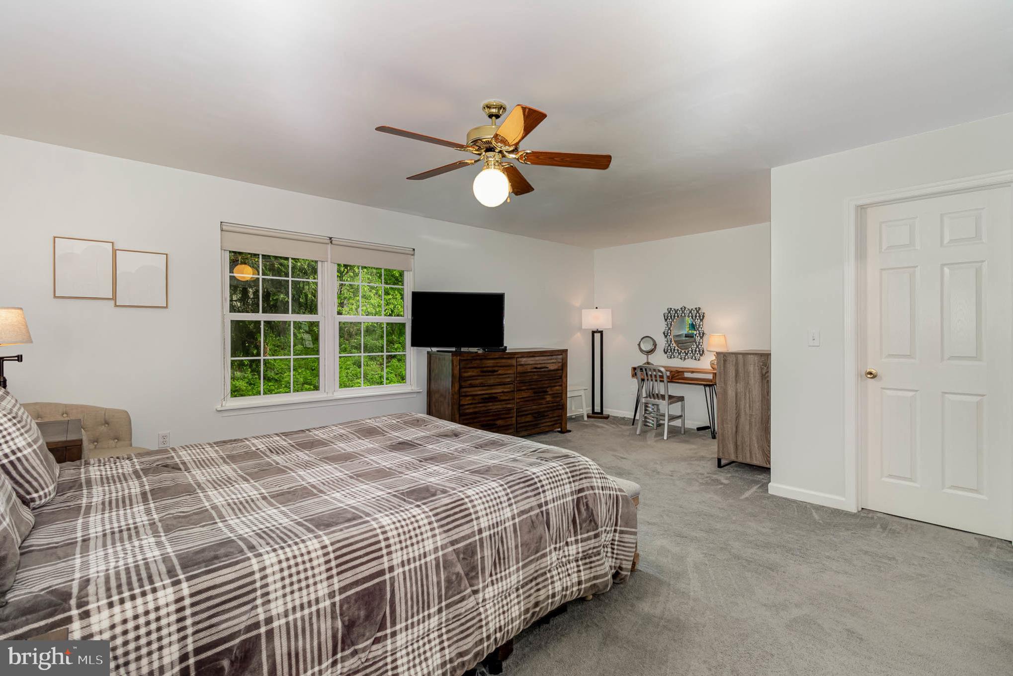 119 Hiddenwood Dr