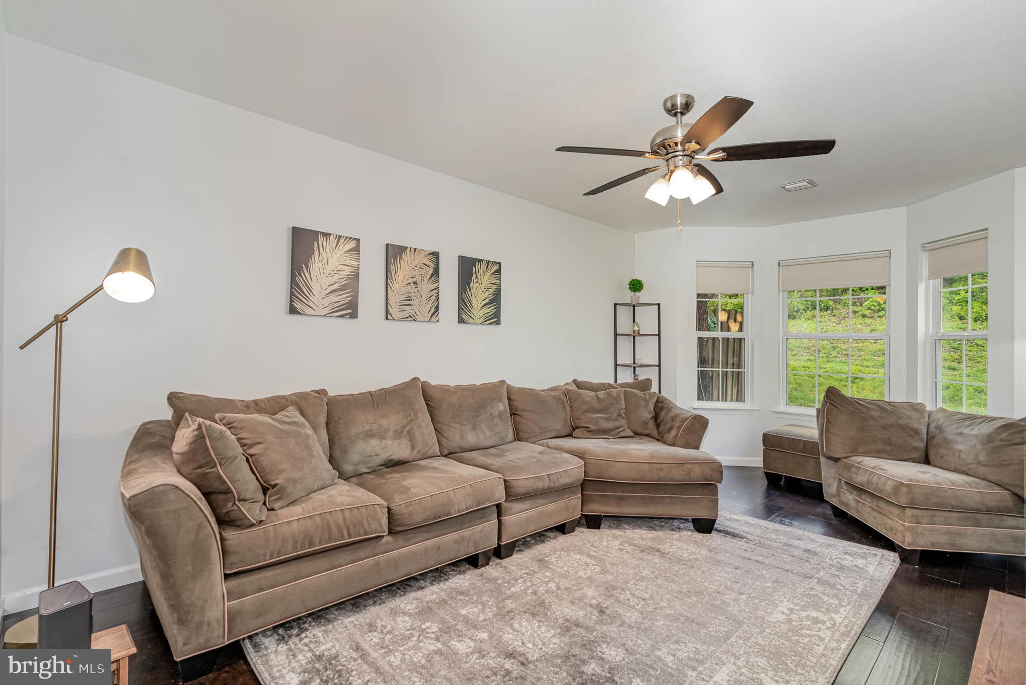 119 Hiddenwood Dr