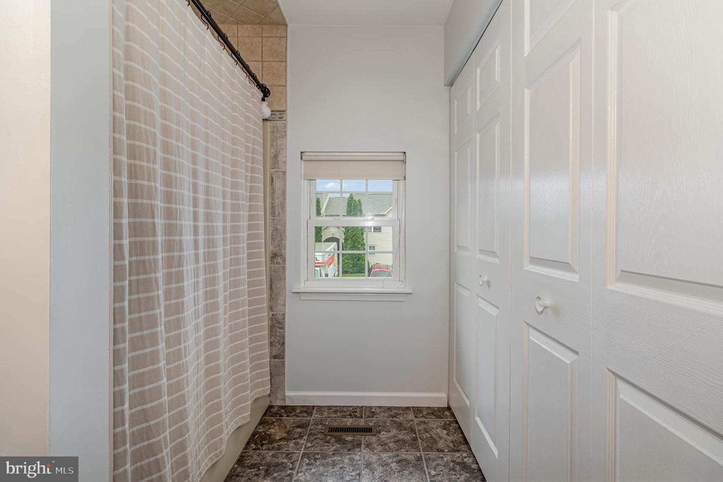 119 Hiddenwood Dr