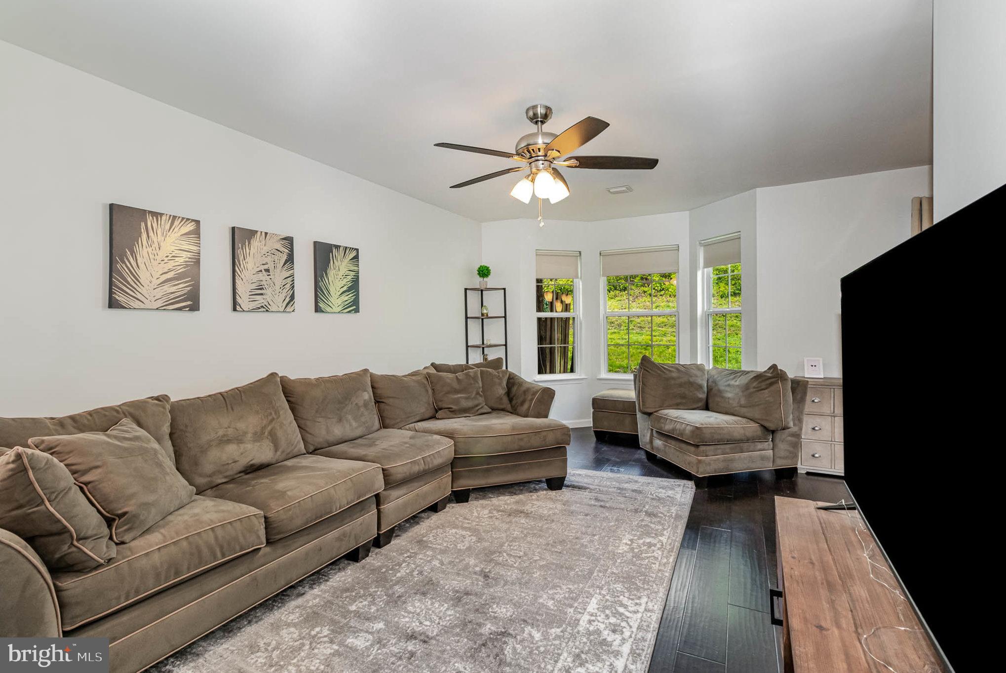 119 Hiddenwood Dr