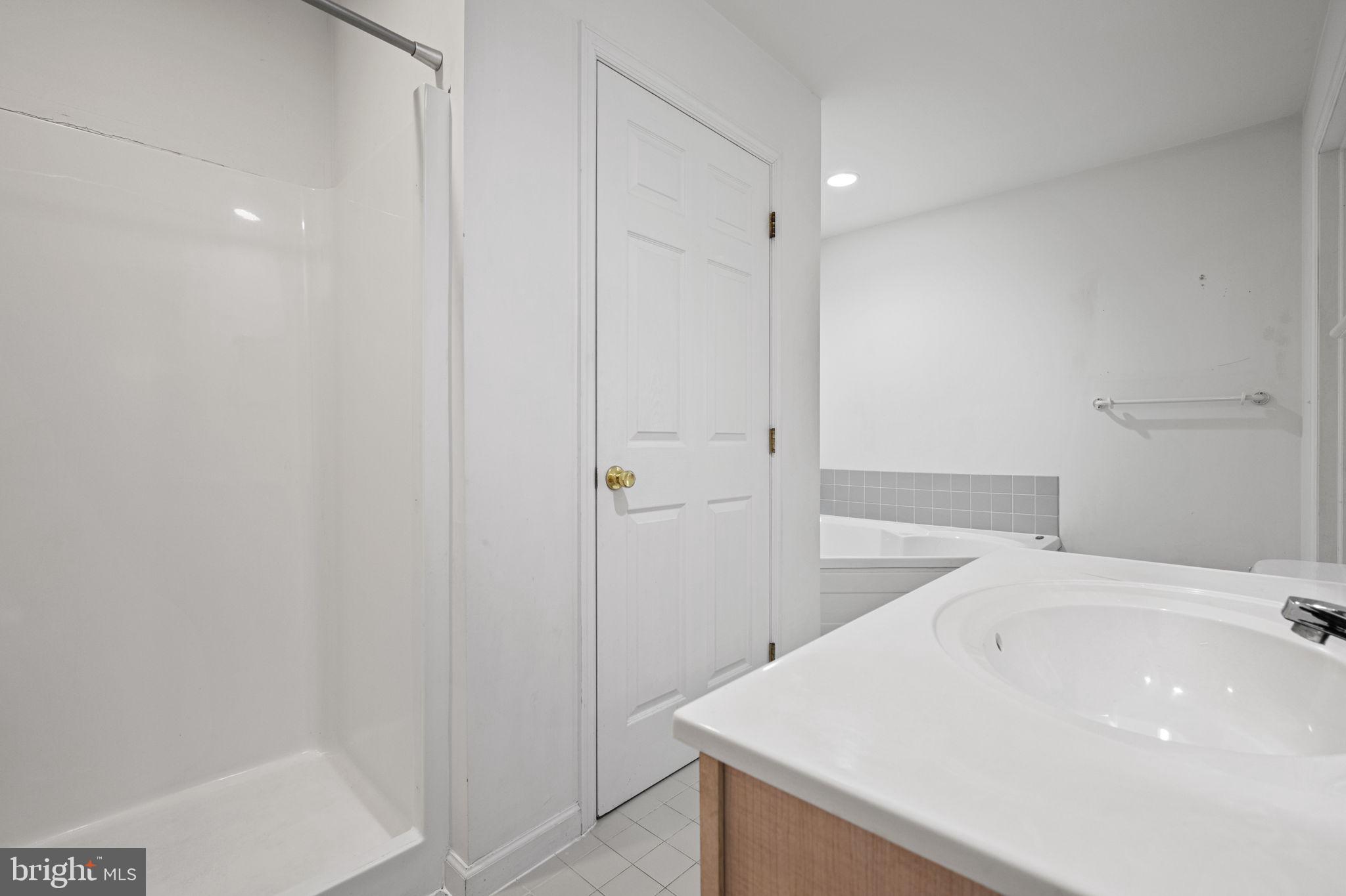 262 Crescent Dr