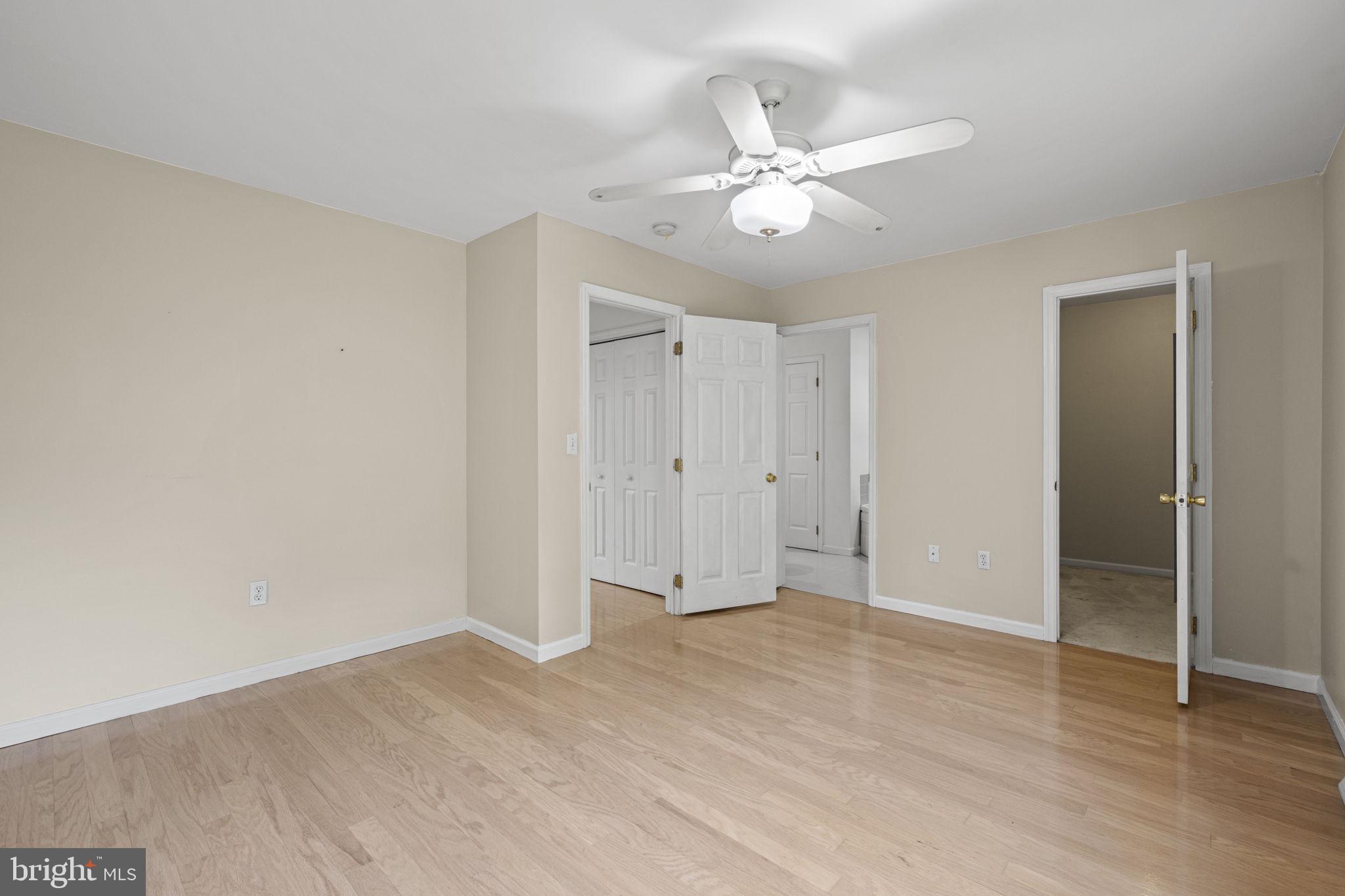 262 Crescent Dr