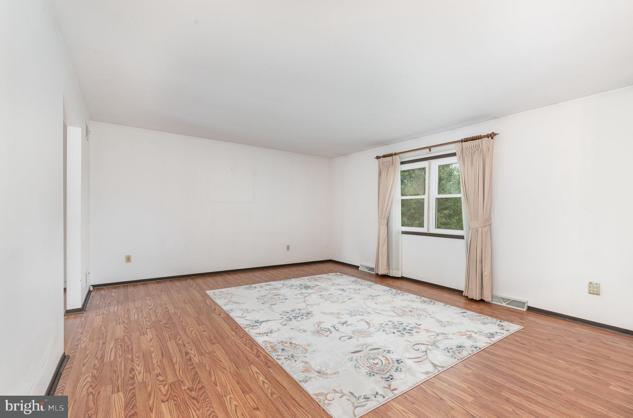 19 Mondale Cir