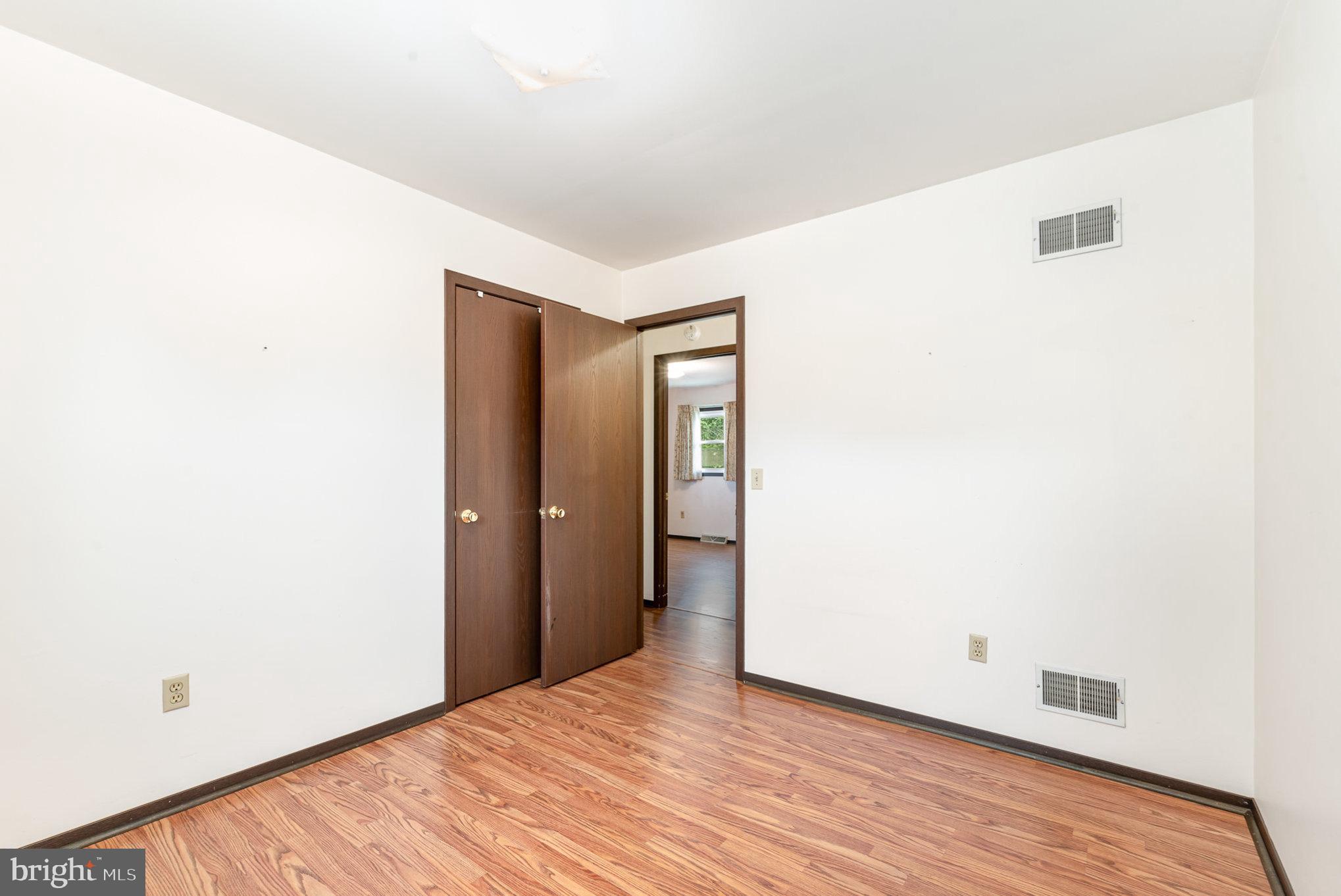 19 Mondale Cir