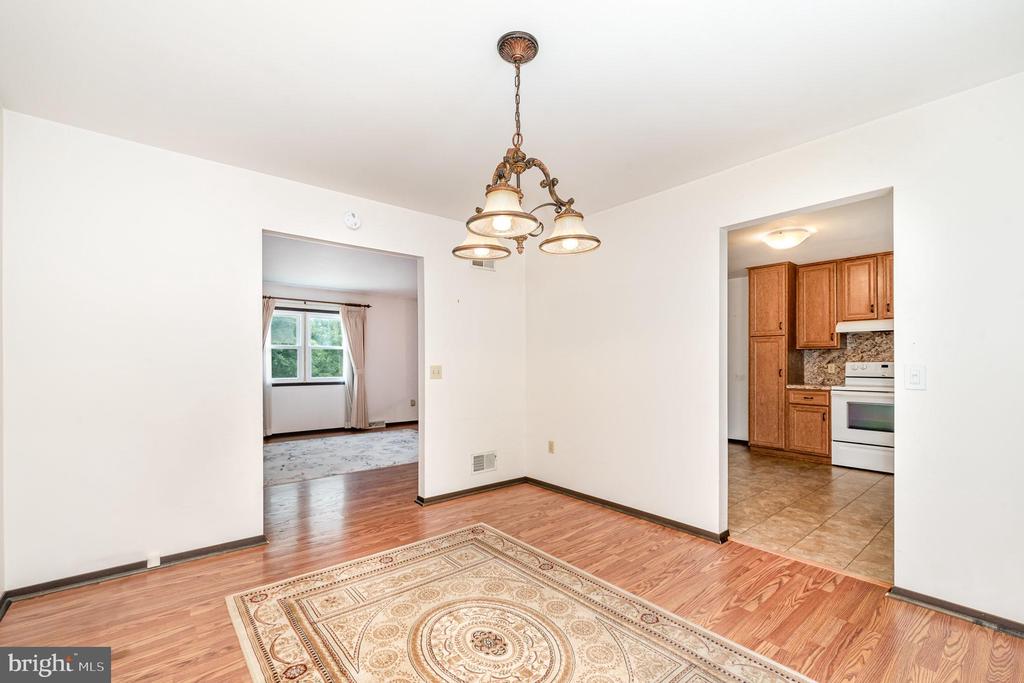 19 Mondale Cir