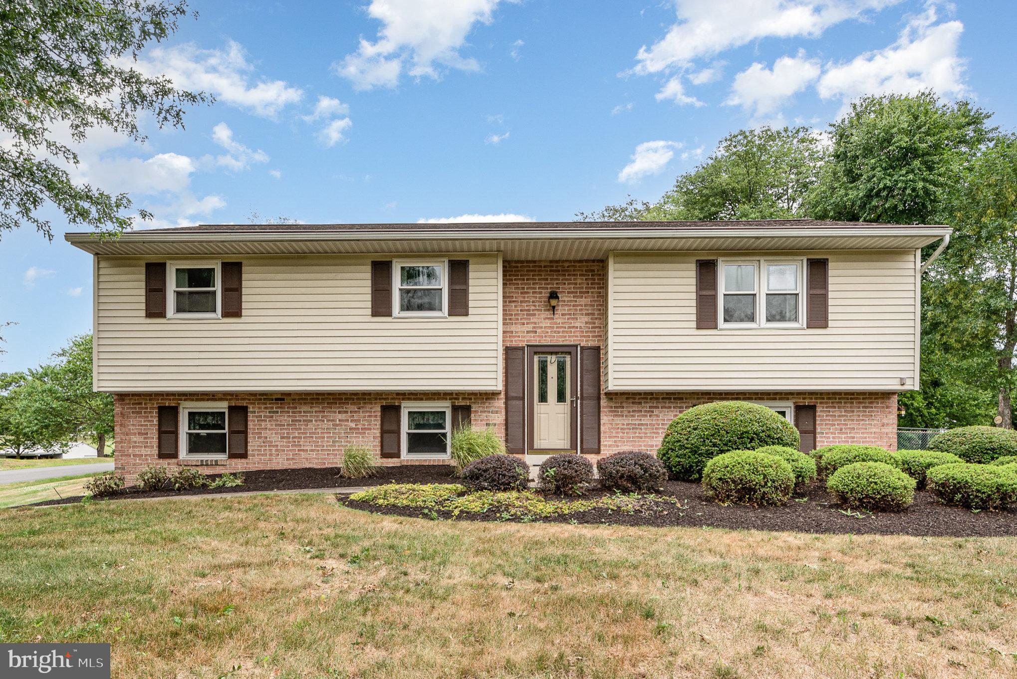 19 Mondale Cir