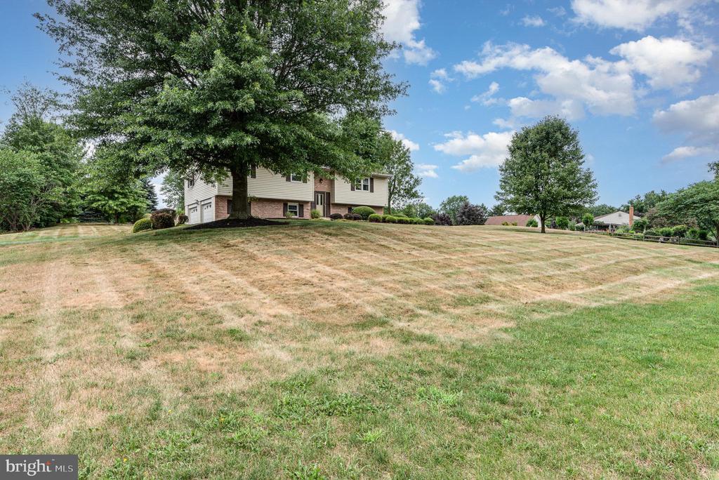 19 Mondale Cir