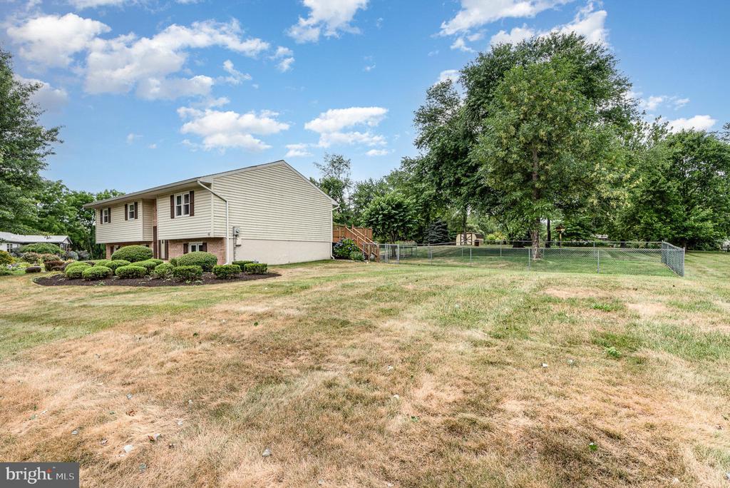 19 Mondale Cir