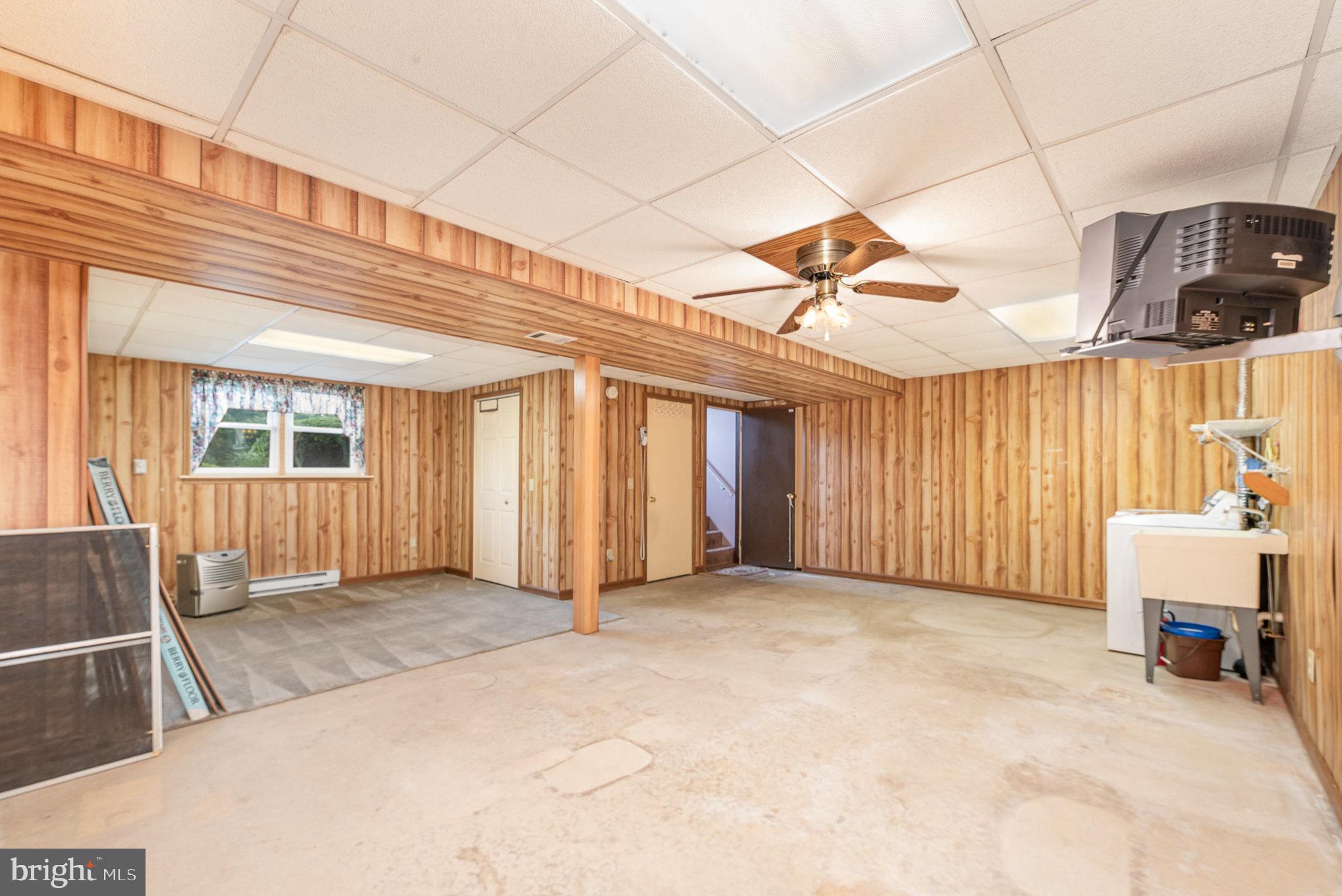 19 Mondale Cir