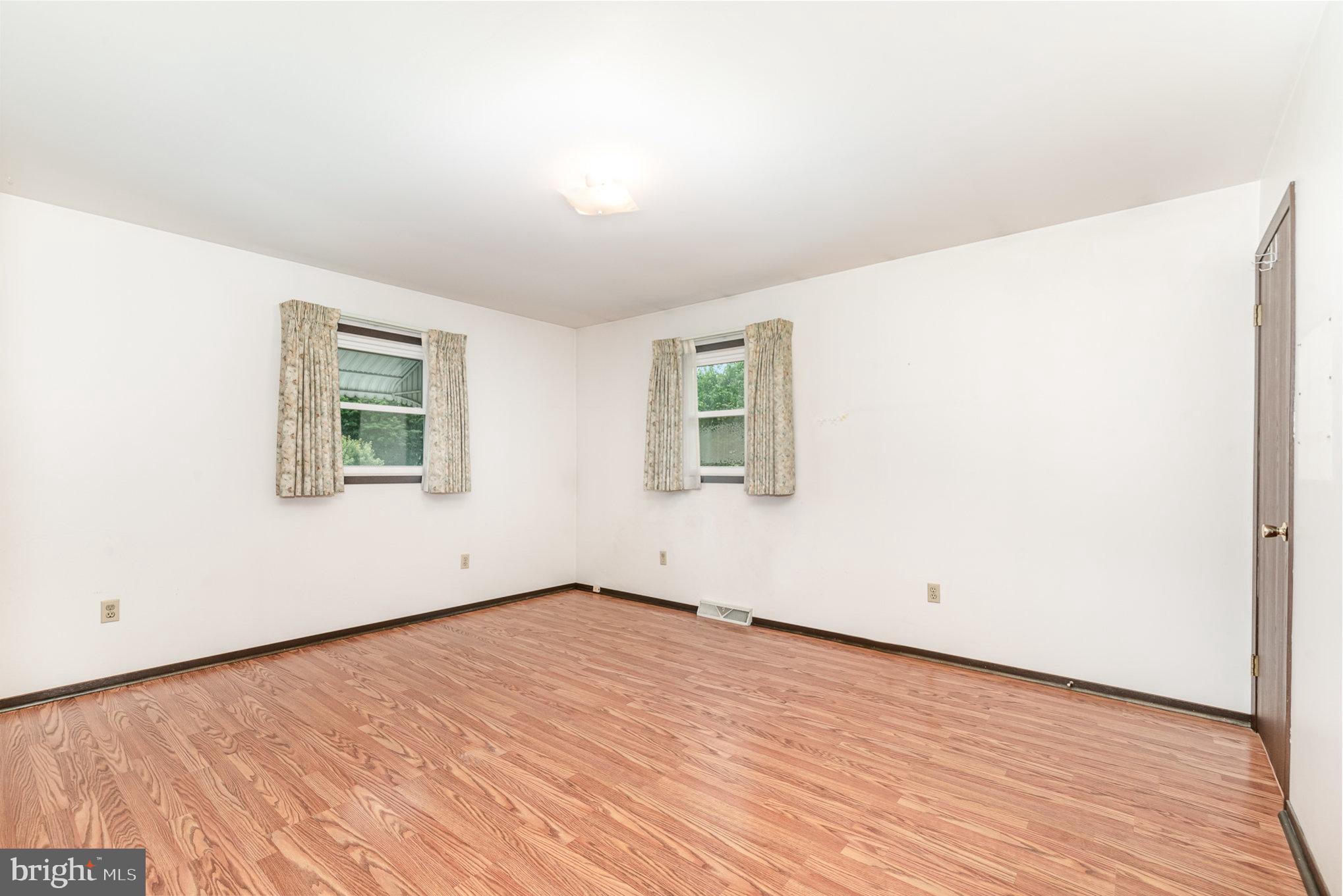 19 Mondale Cir