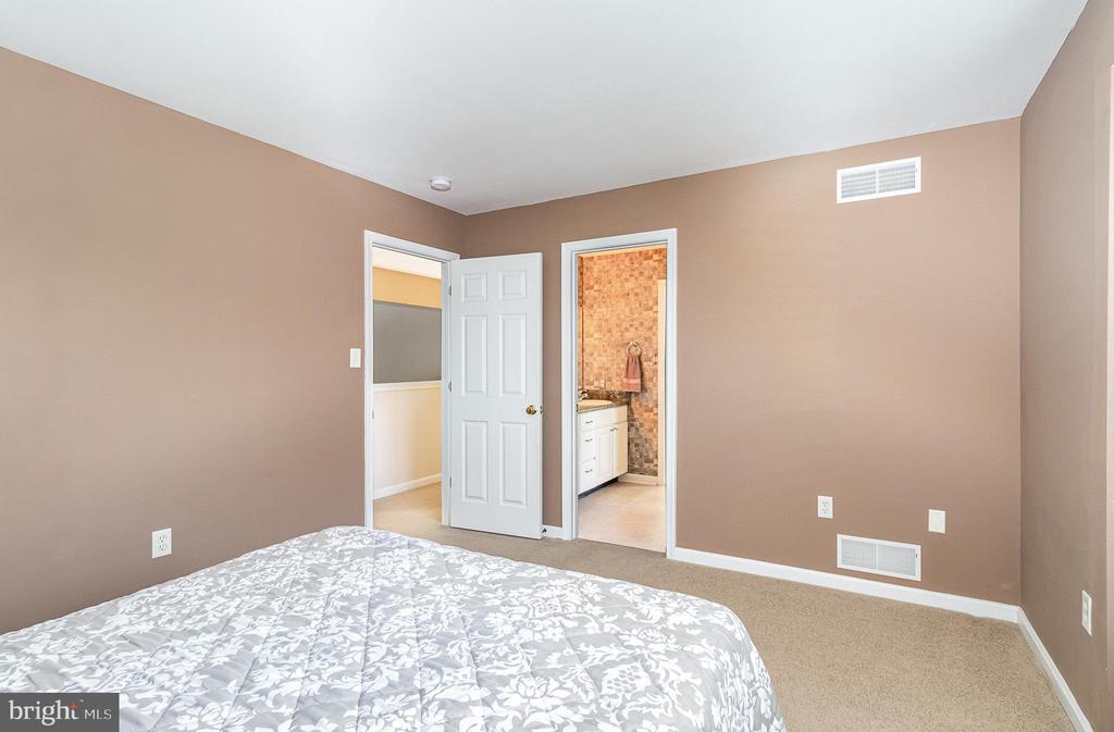 148 Kestrel Ct