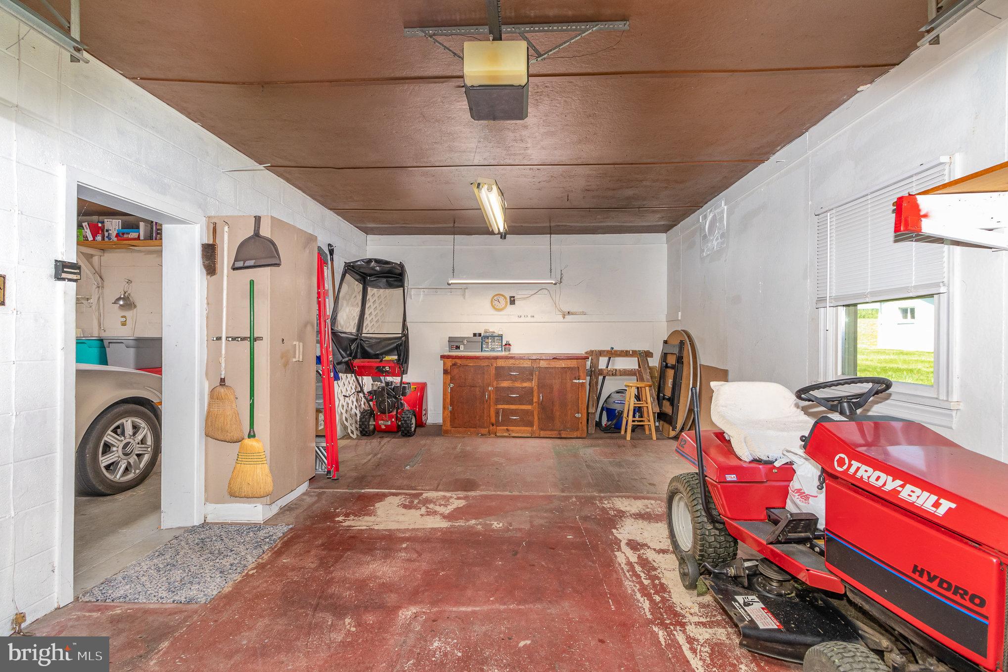 6669 Schoolhouse Rd