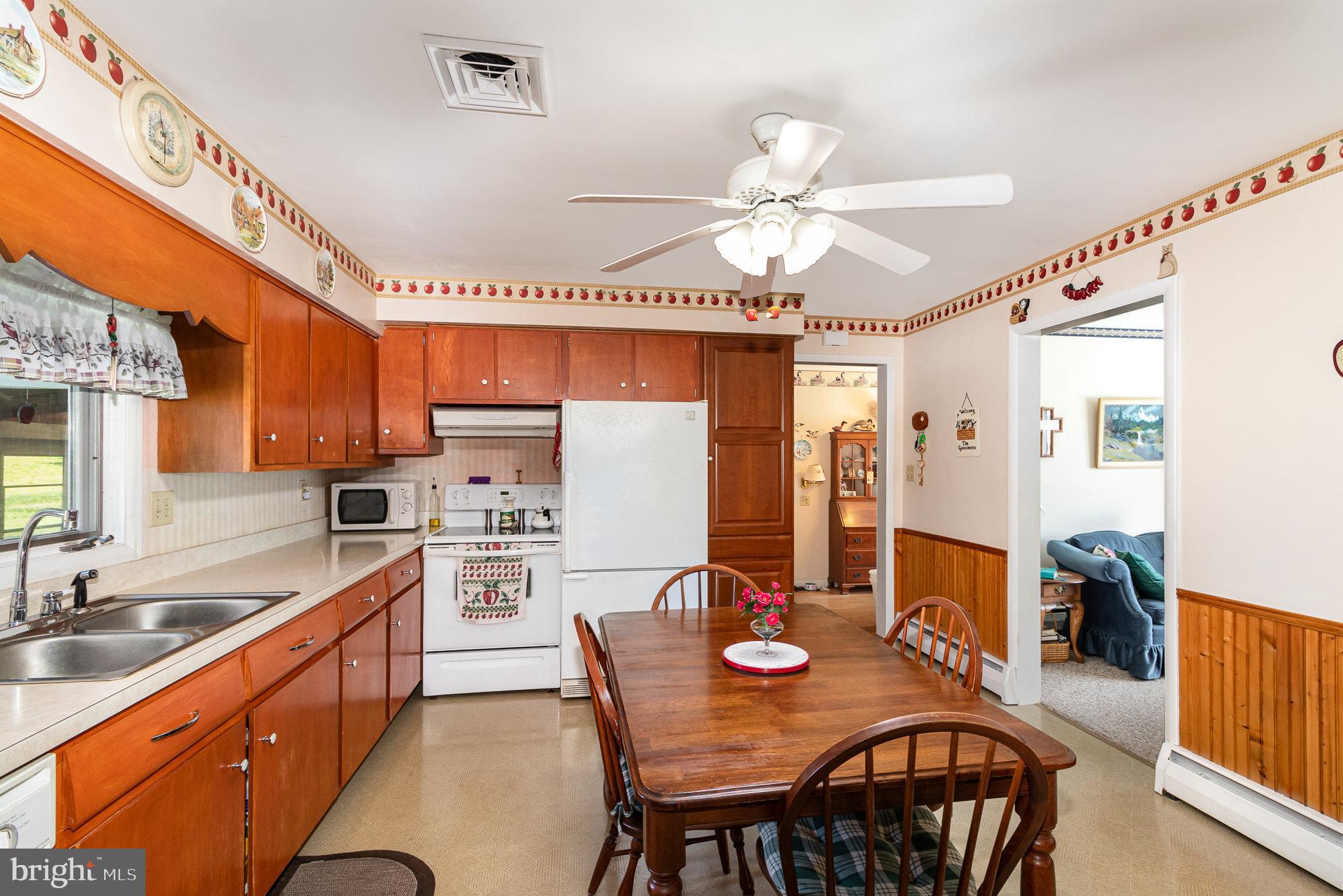 6669 Schoolhouse Rd