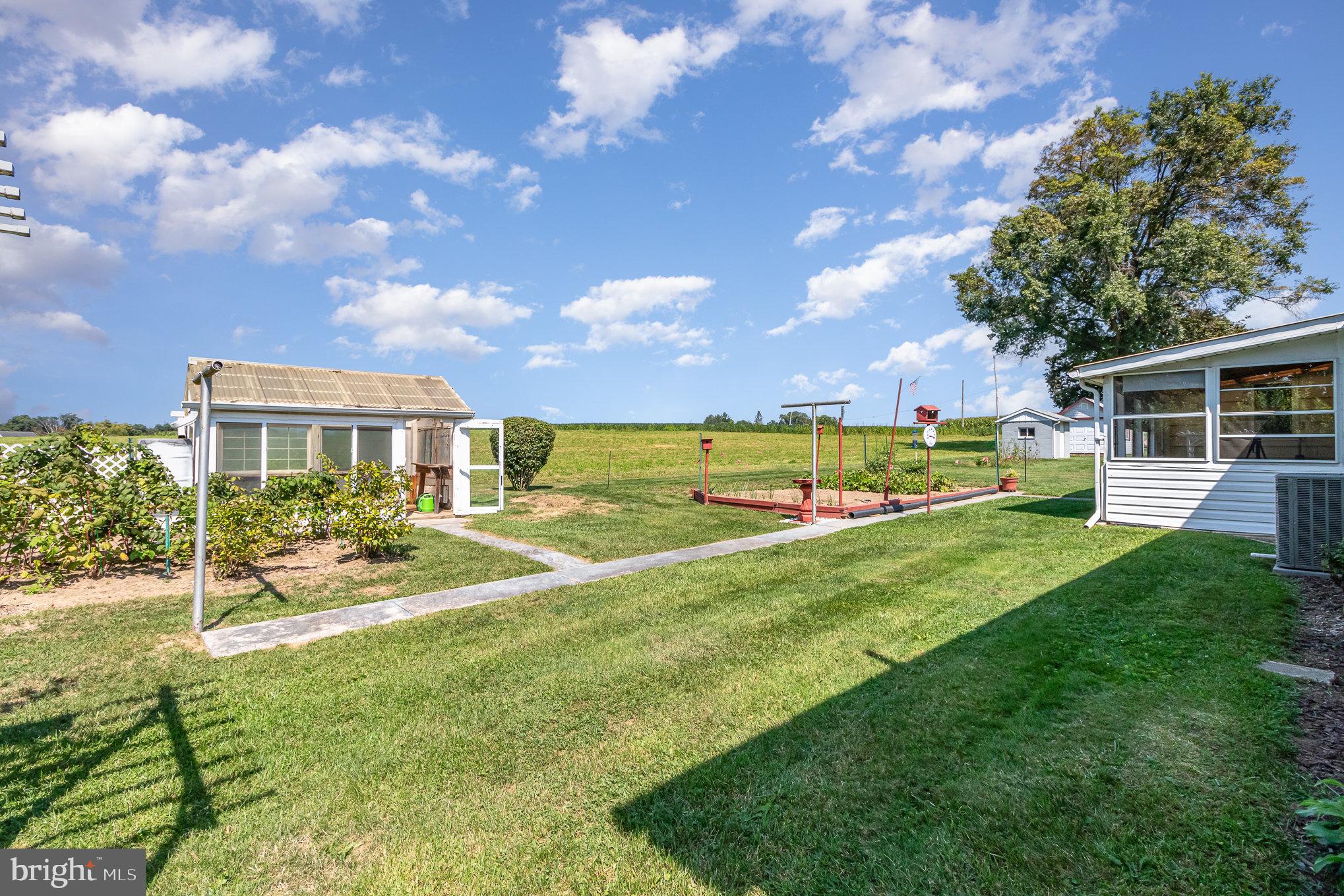 6669 Schoolhouse Rd