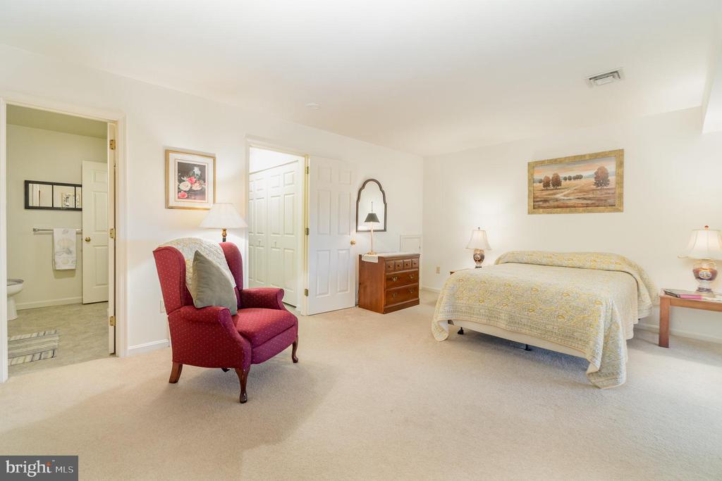 2234 Wexford Rd
