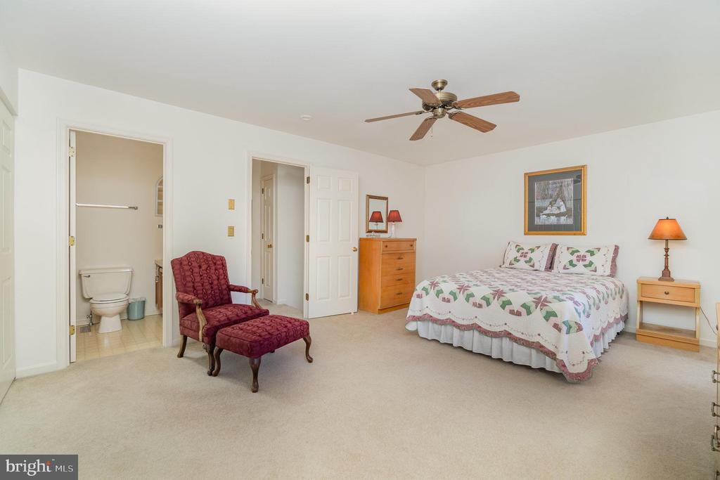 2234 Wexford Rd