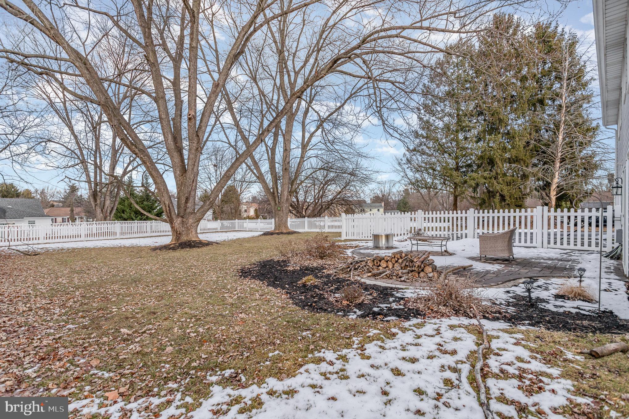 935 Briarcrest Dr