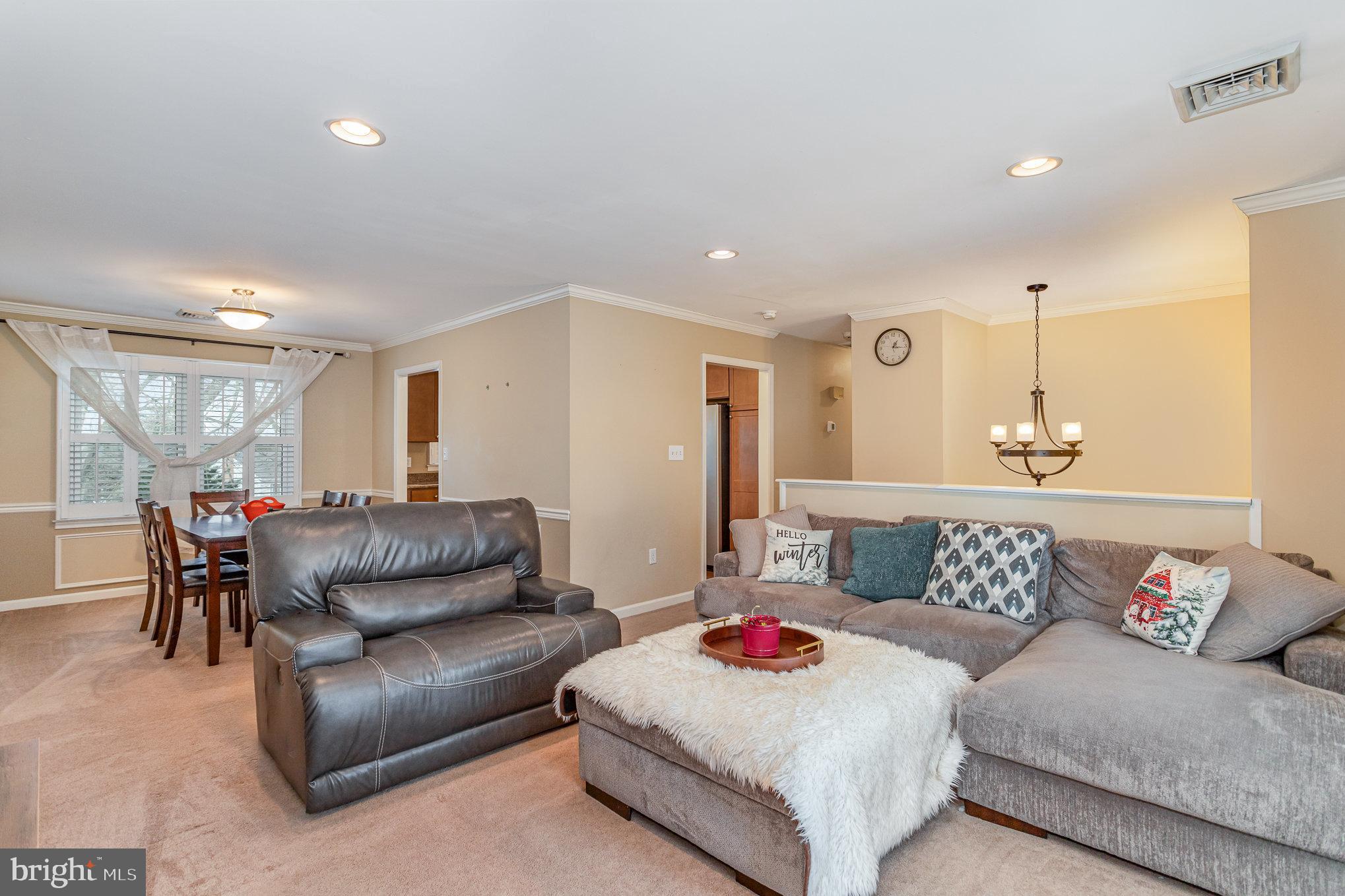 935 Briarcrest Dr