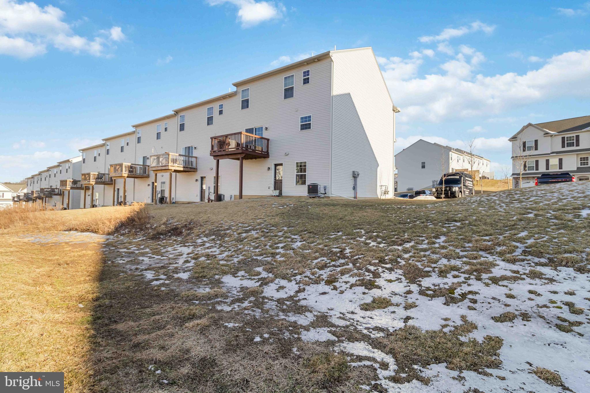 2312 Bartlett Rd