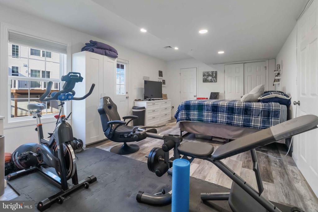 2312 Bartlett Rd