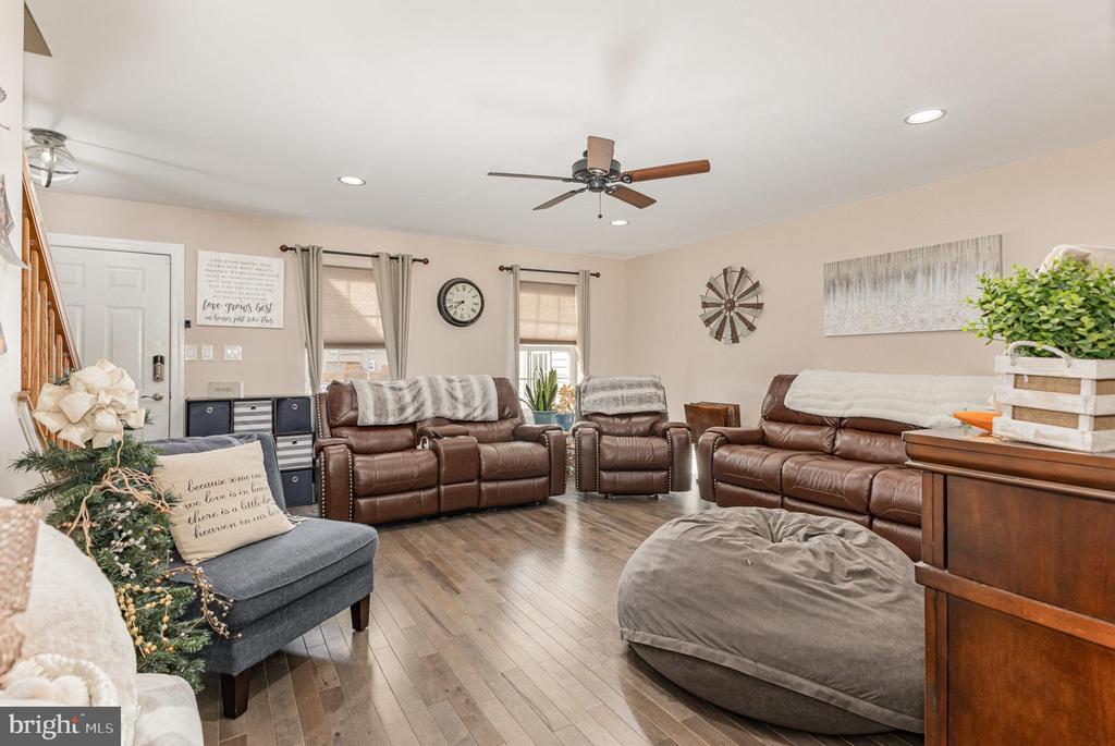 1913 Preserve Ln