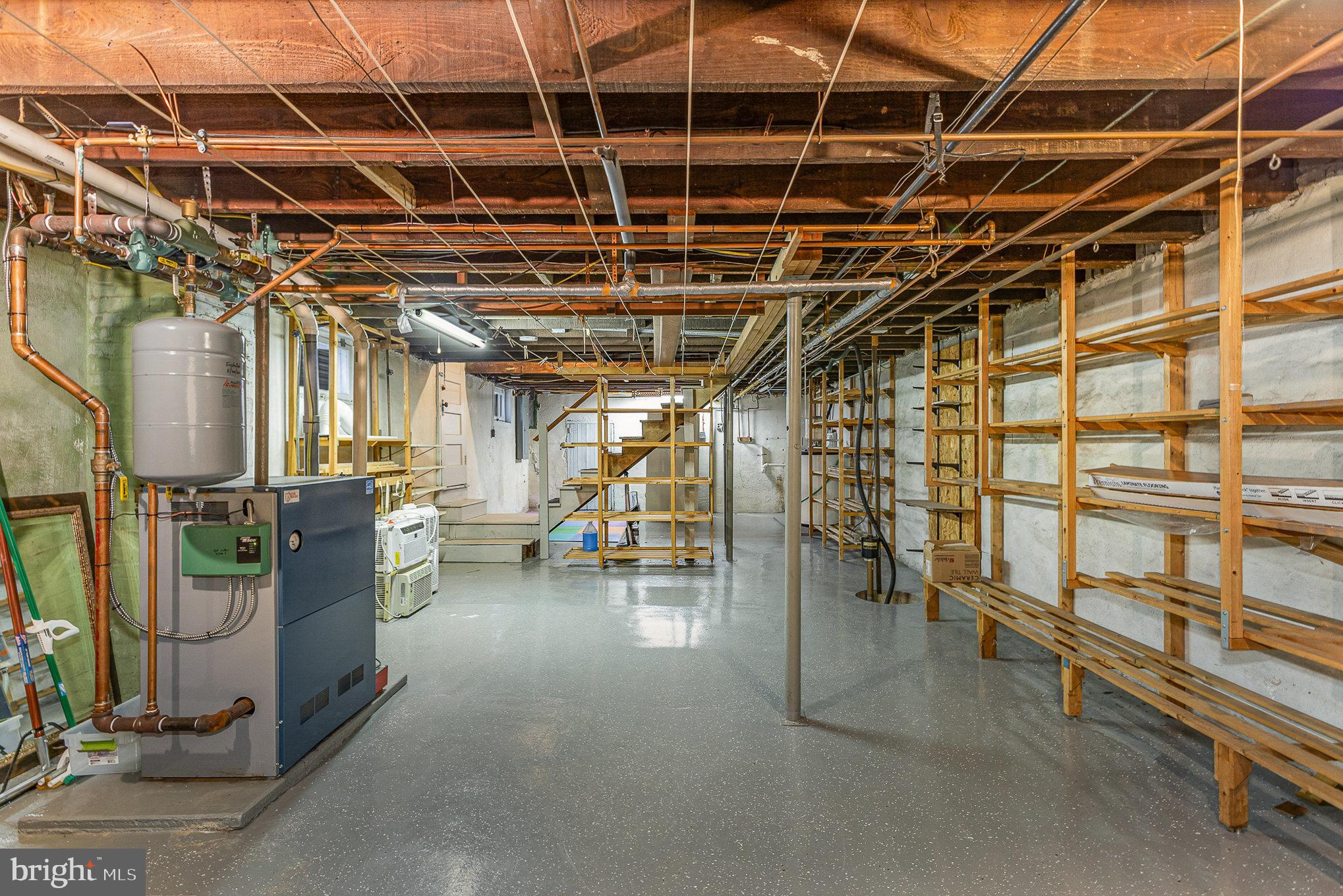 72 W Granada Ave
