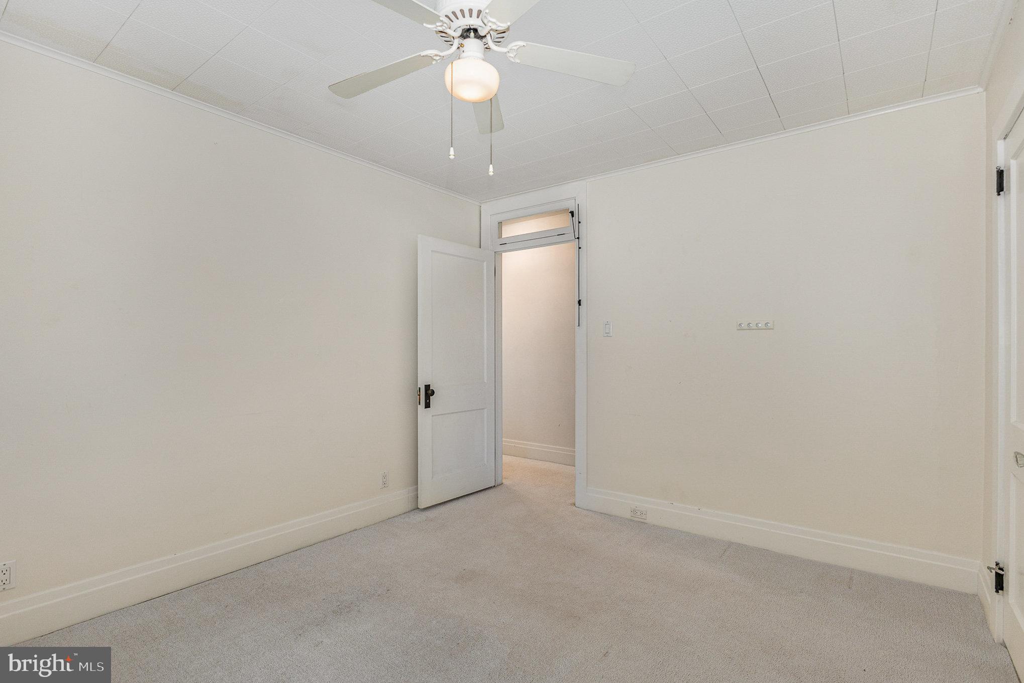 72 W Granada Ave
