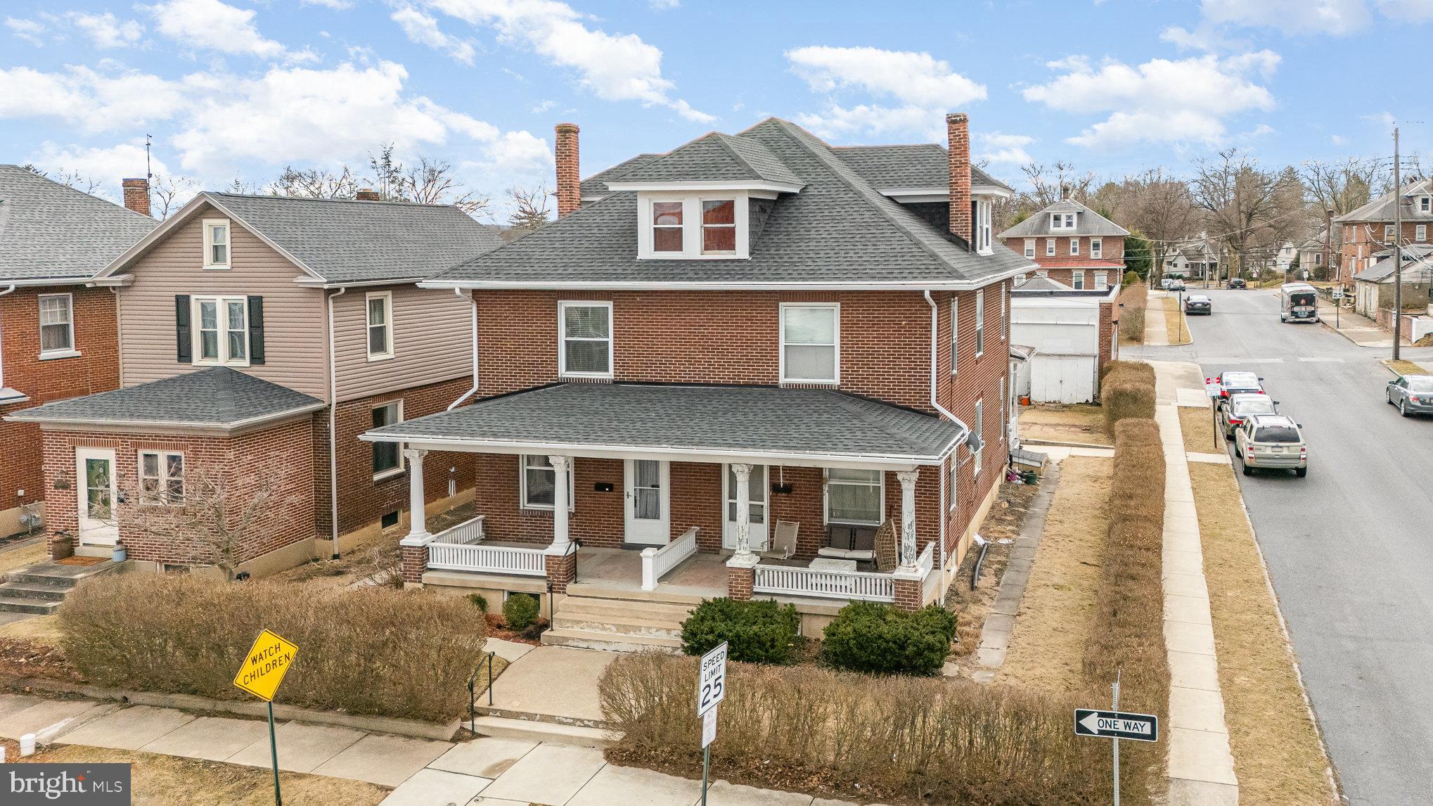 72 W Granada Ave