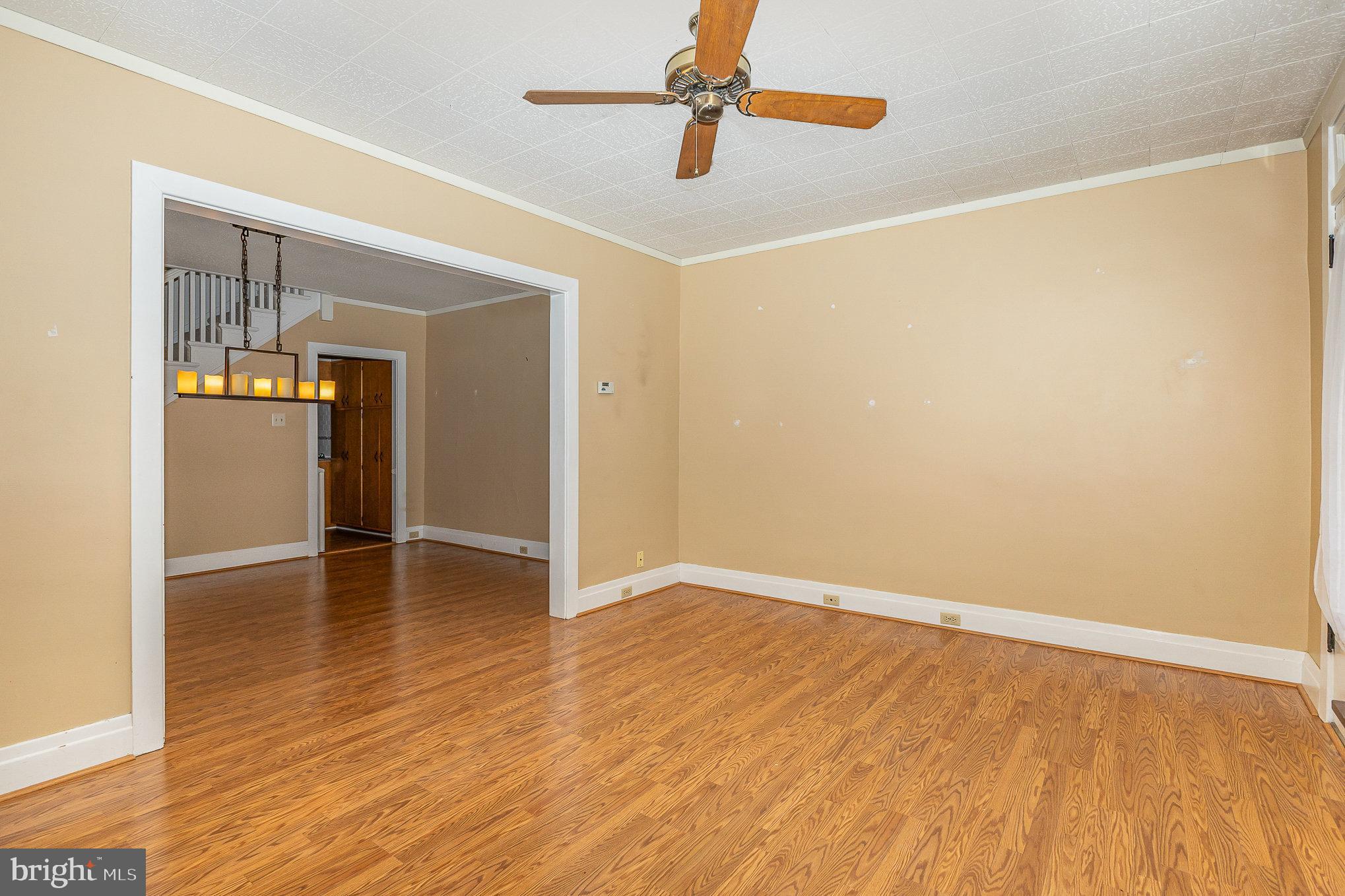 72 W Granada Ave
