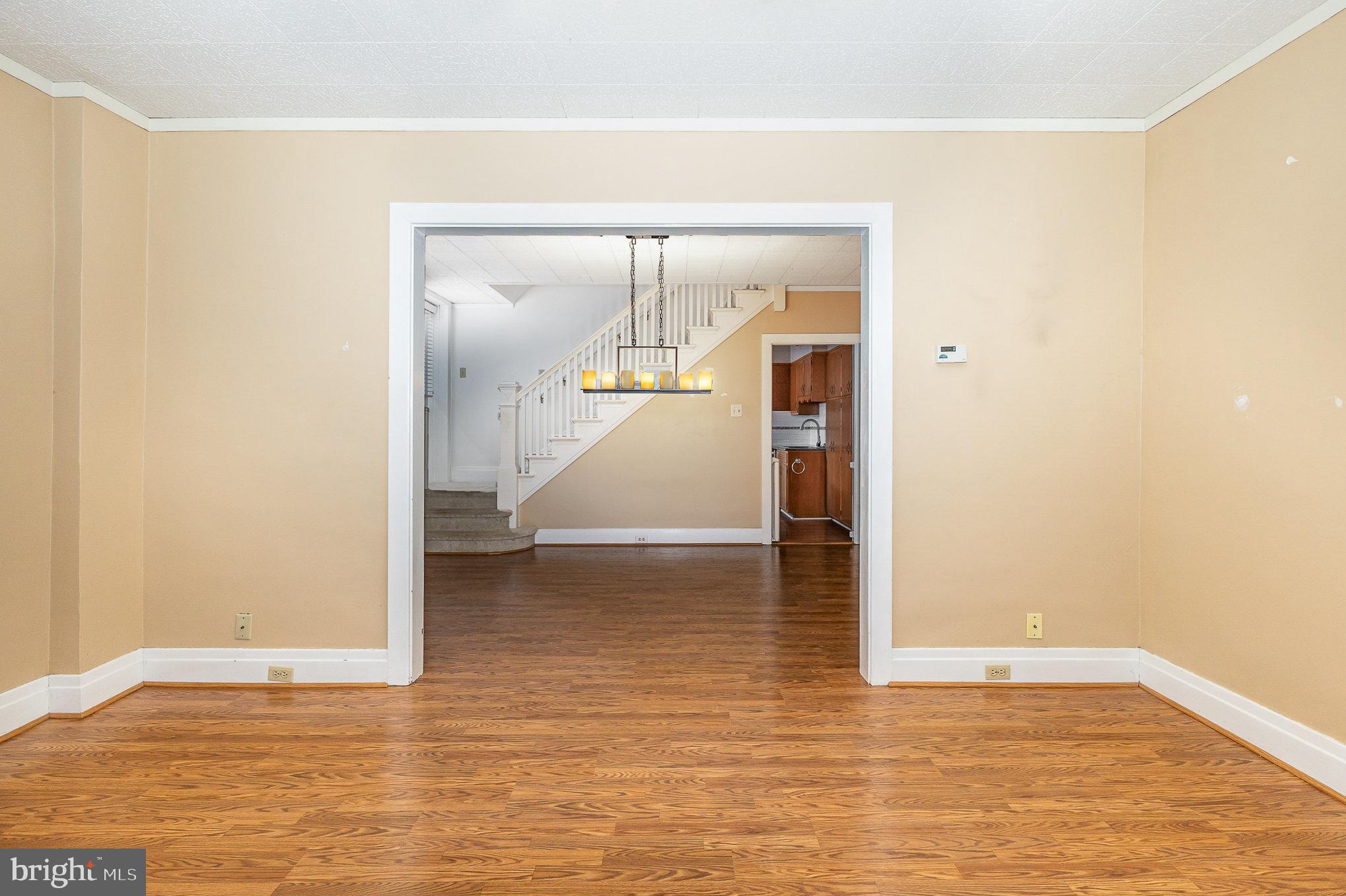 72 W Granada Ave