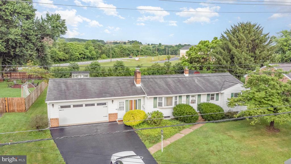 431 N Hanover St, Hershey — sold home