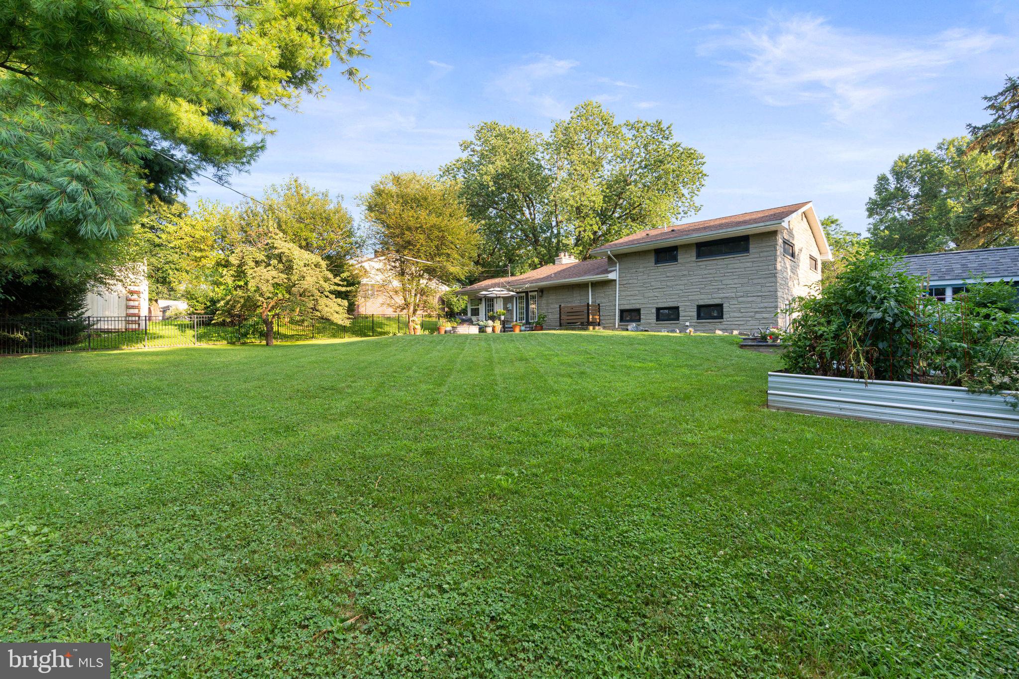 205 E Glenn Rd