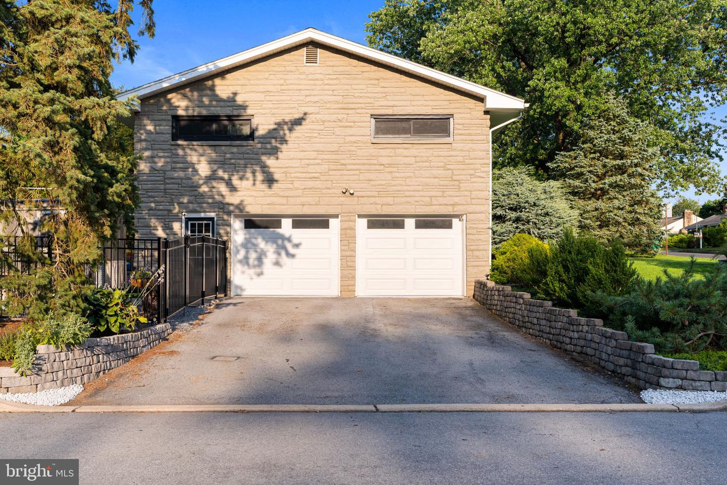 205 E Glenn Rd