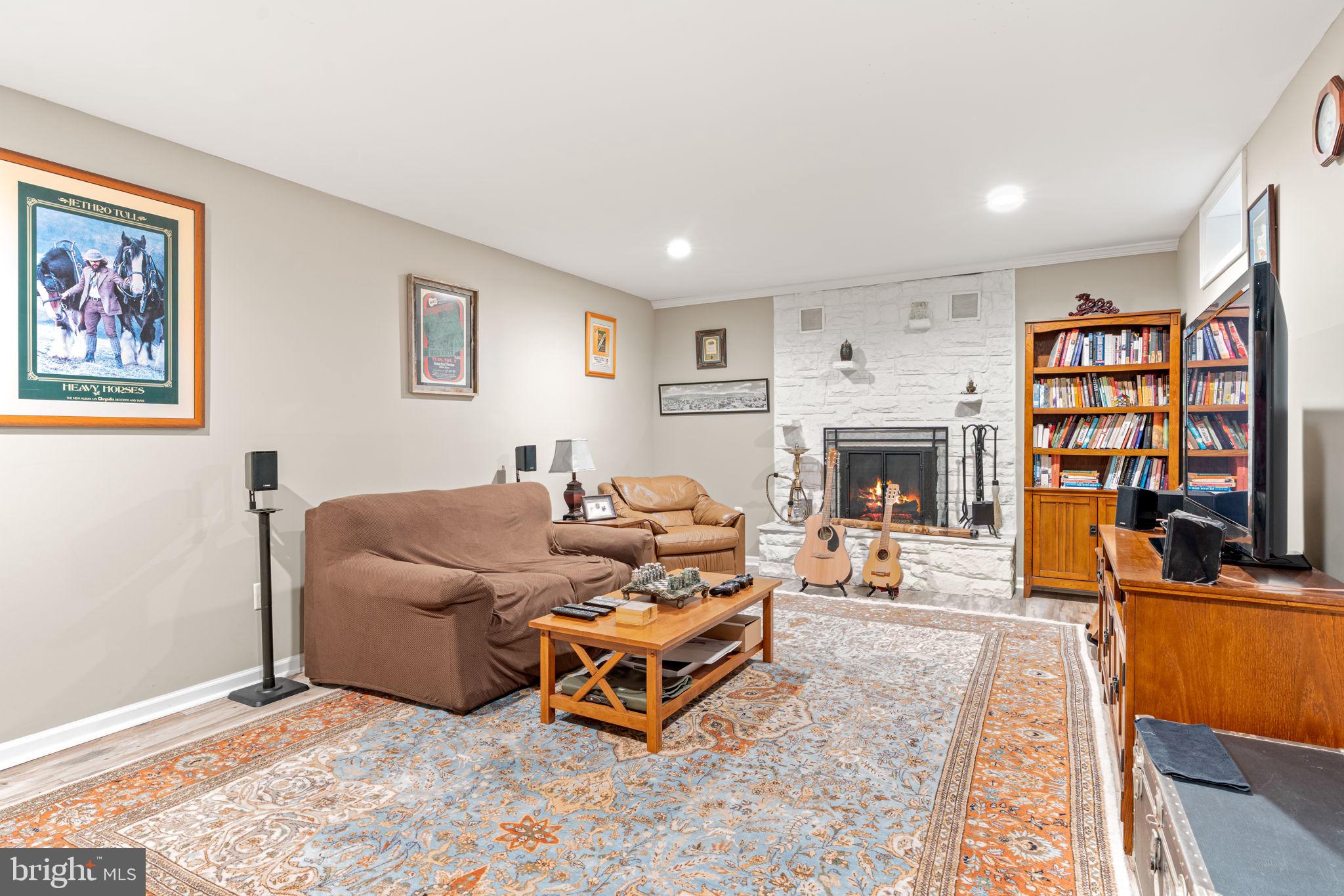 205 E Glenn Rd