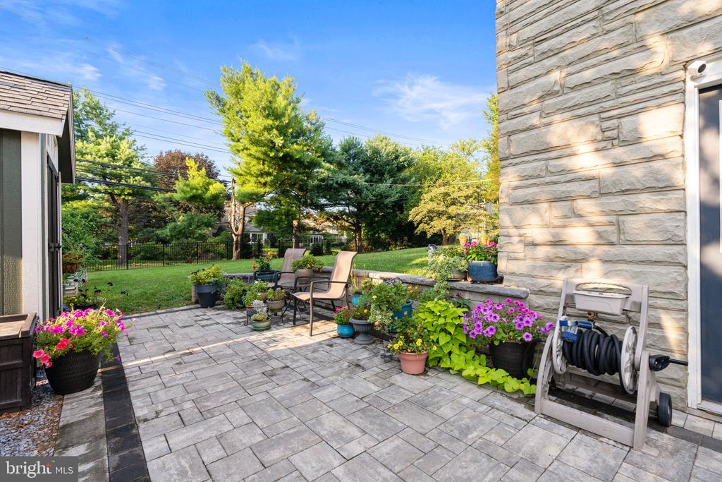 205 E Glenn Rd