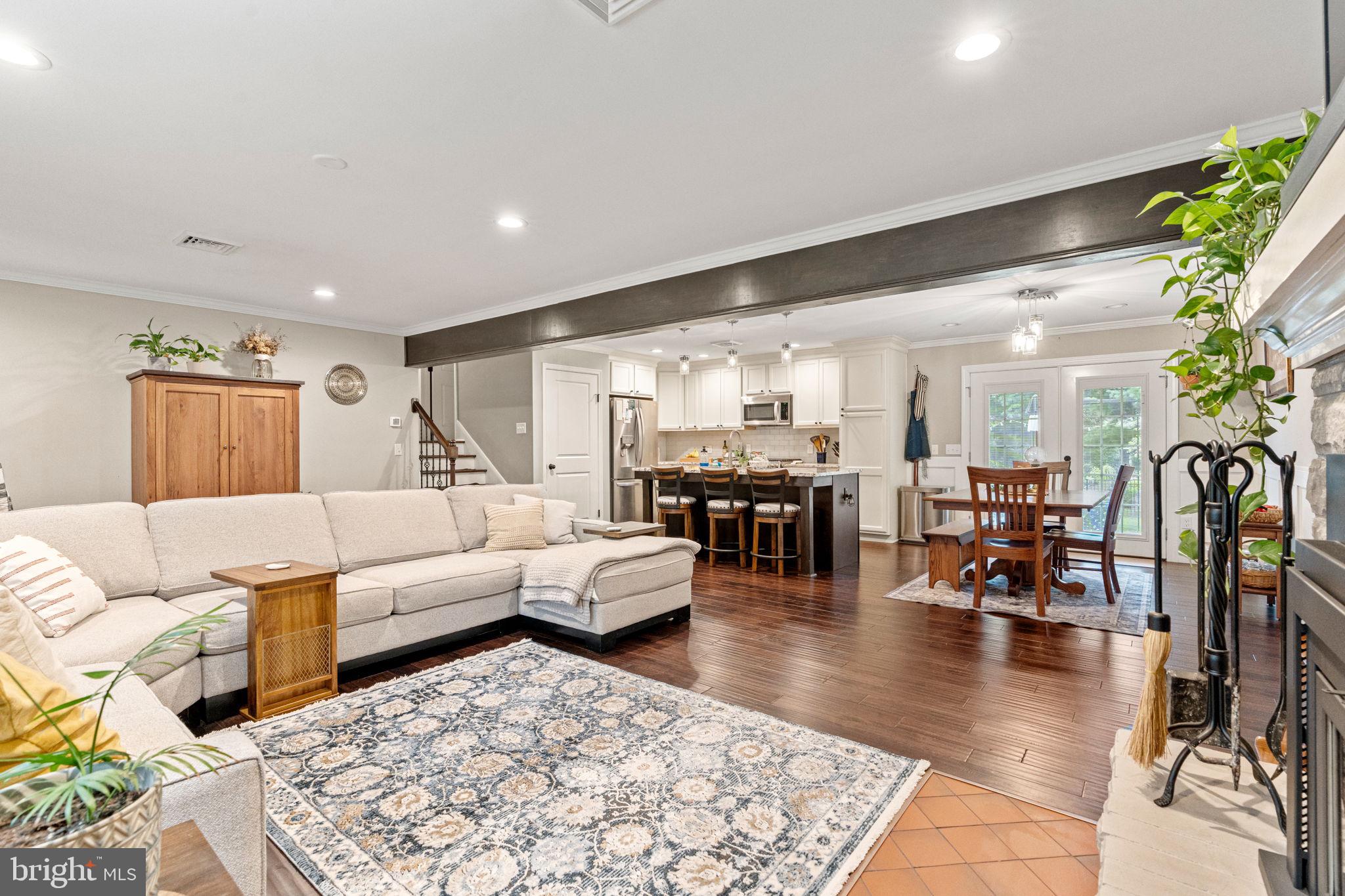 205 E Glenn Rd