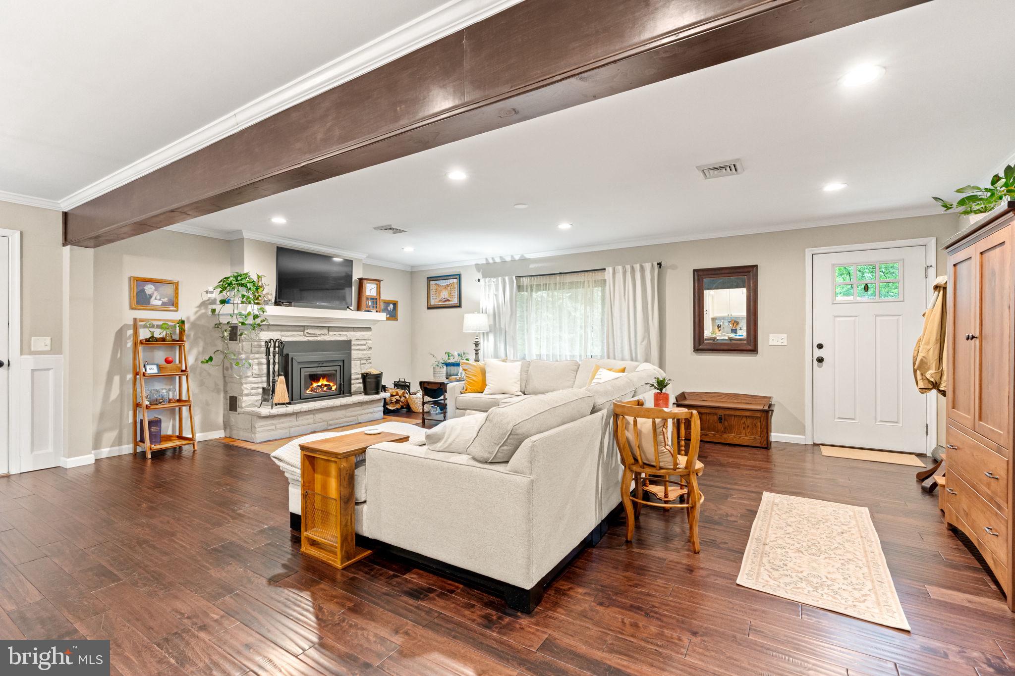 205 E Glenn Rd