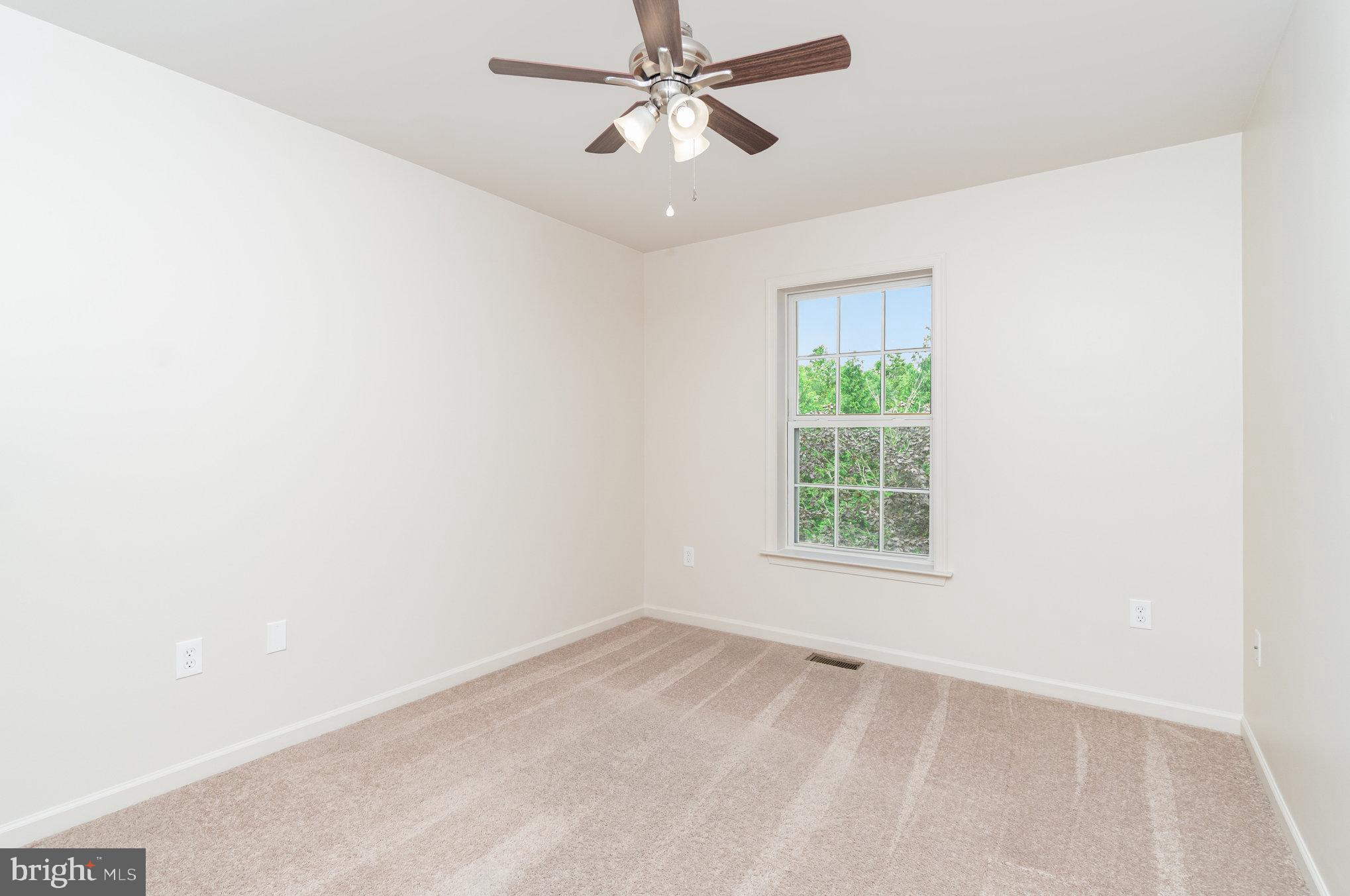 9089 Joyce Ln
