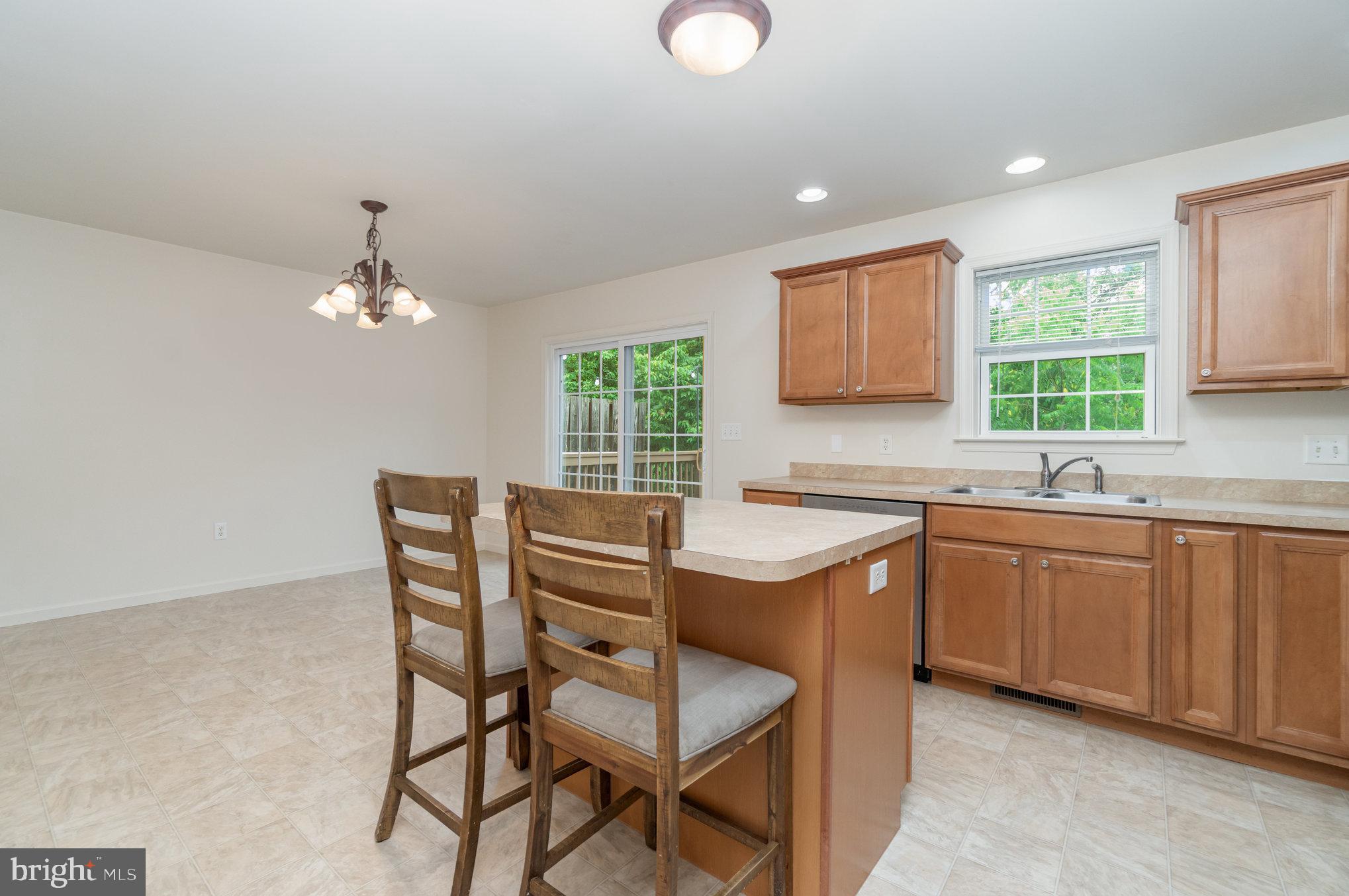 9089 Joyce Ln
