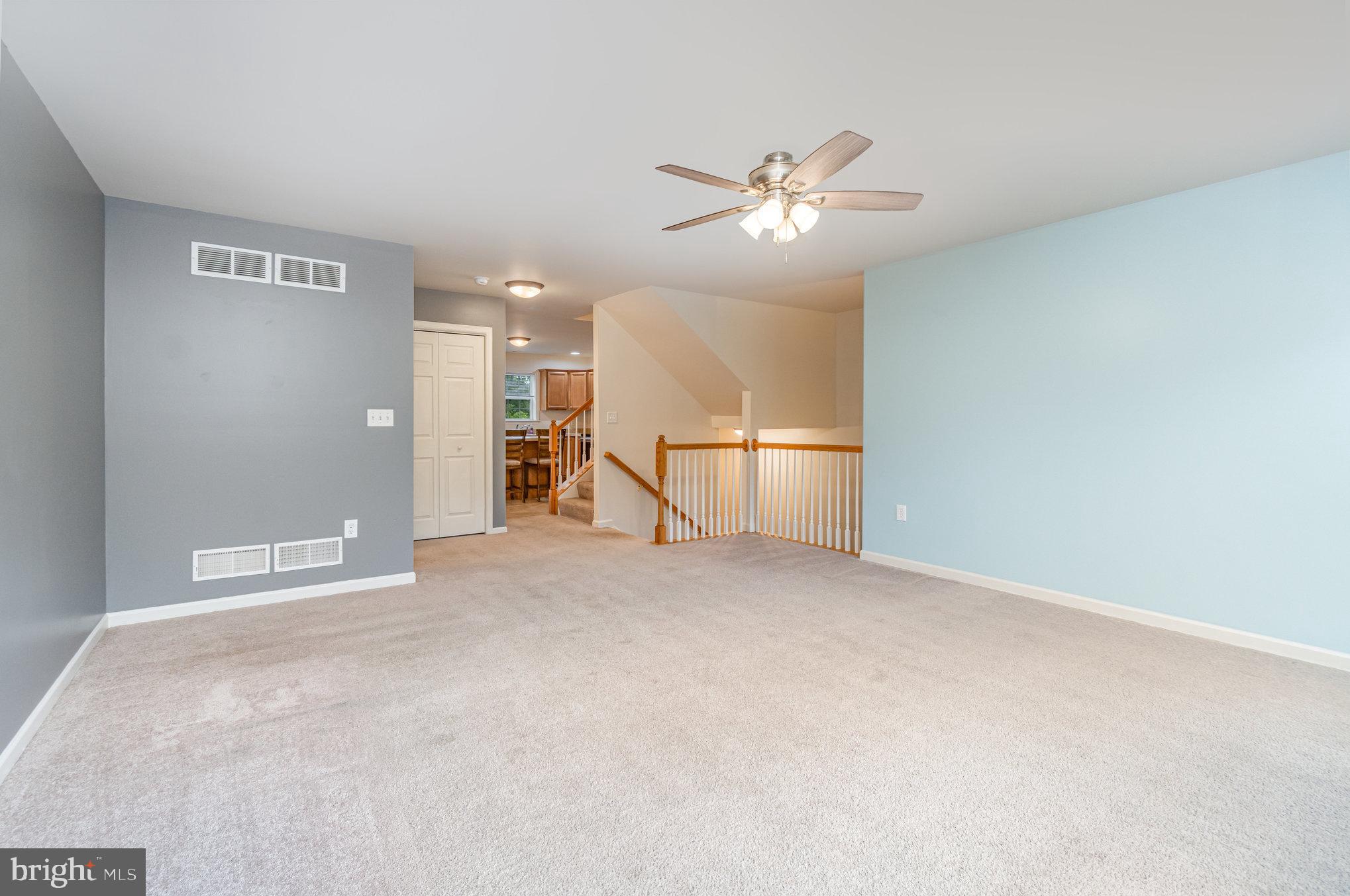 9089 Joyce Ln
