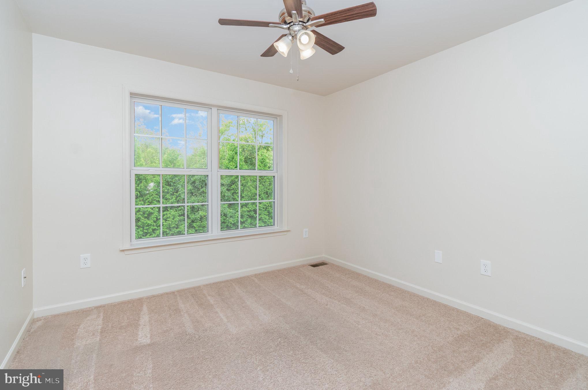 9089 Joyce Ln