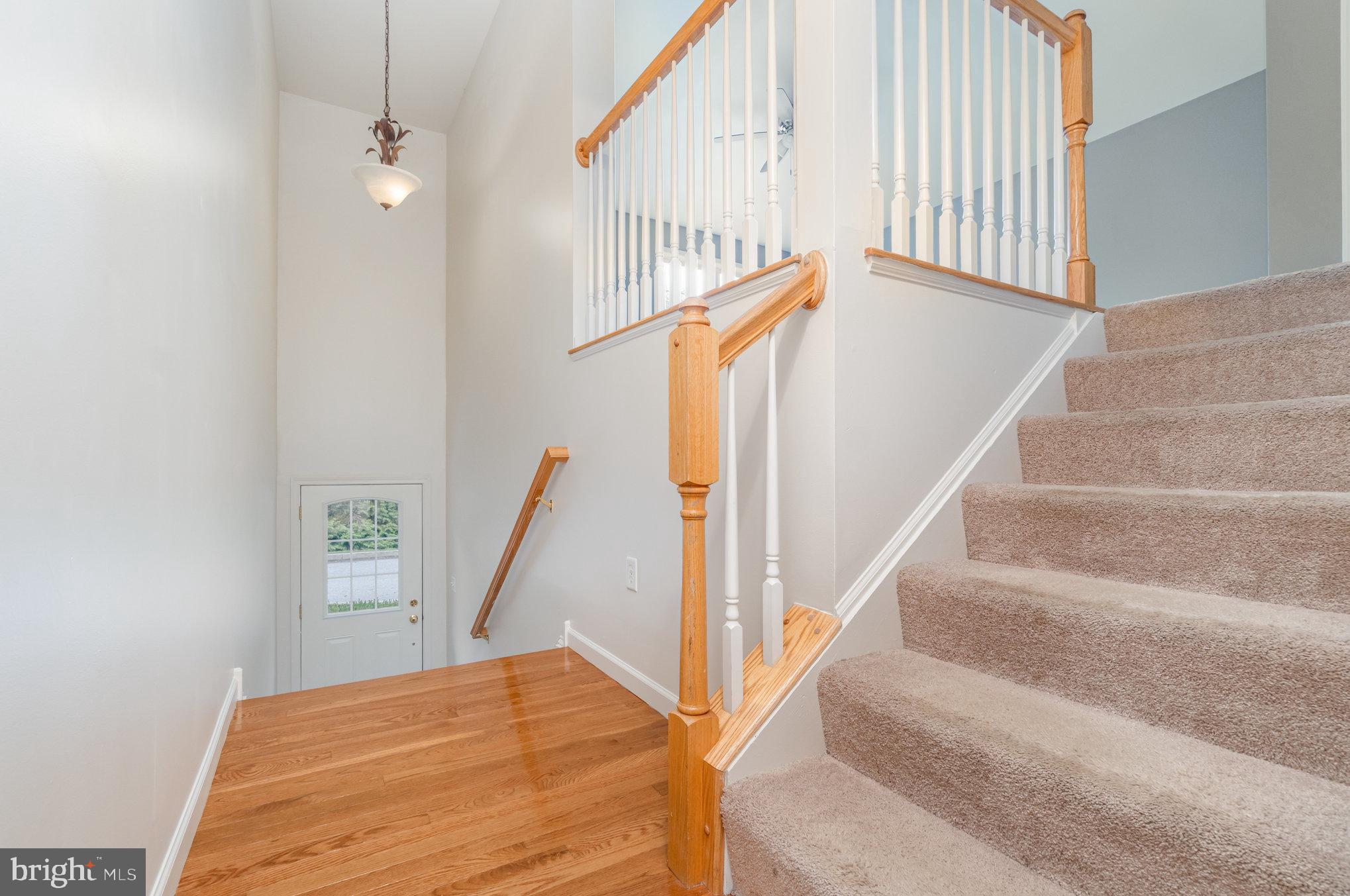 9089 Joyce Ln