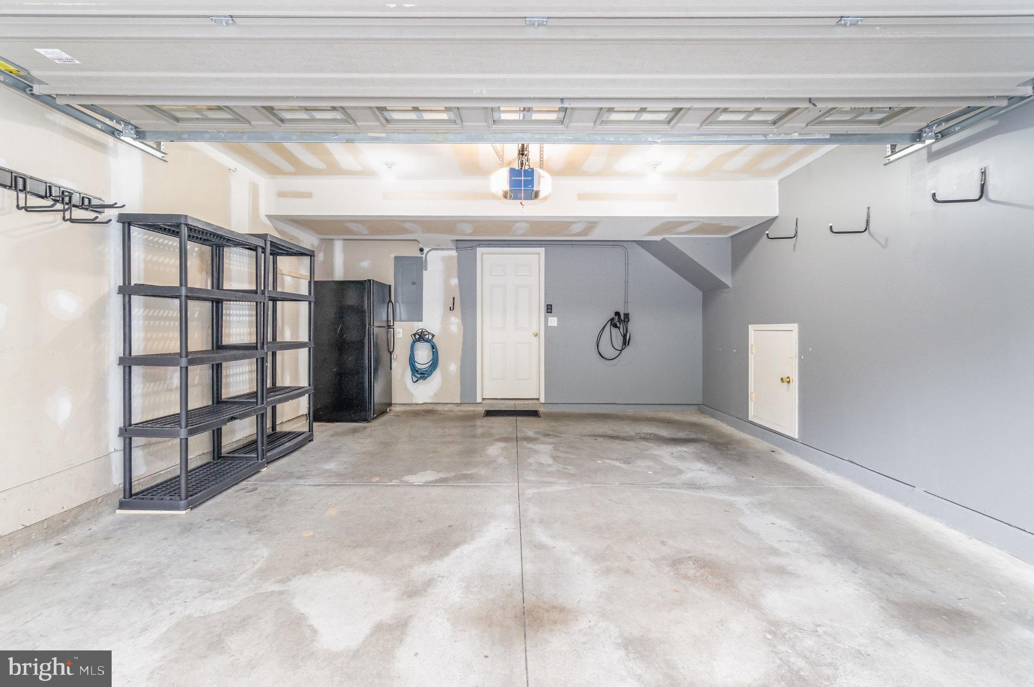 9089 Joyce Ln