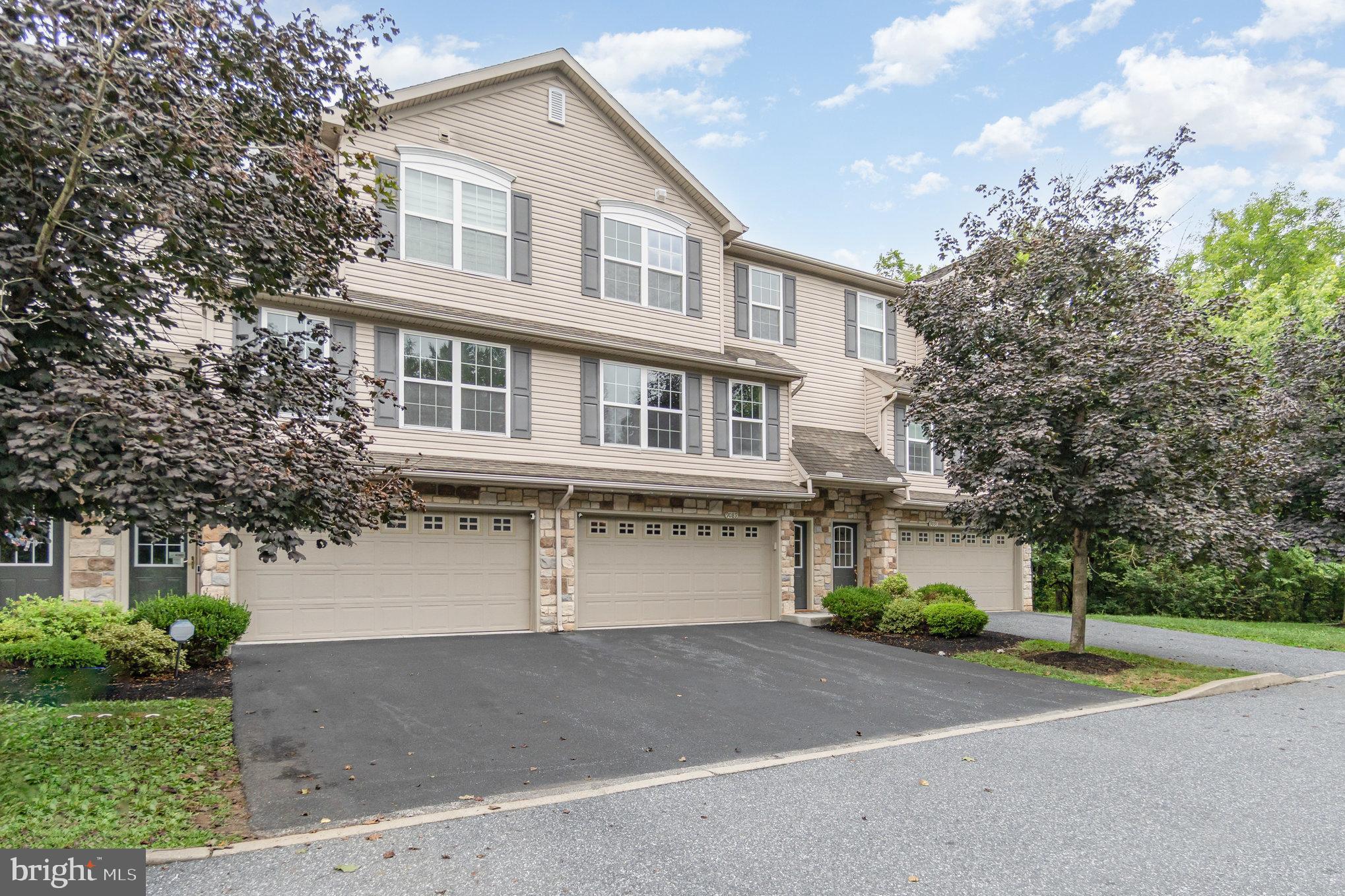 9089 Joyce Ln