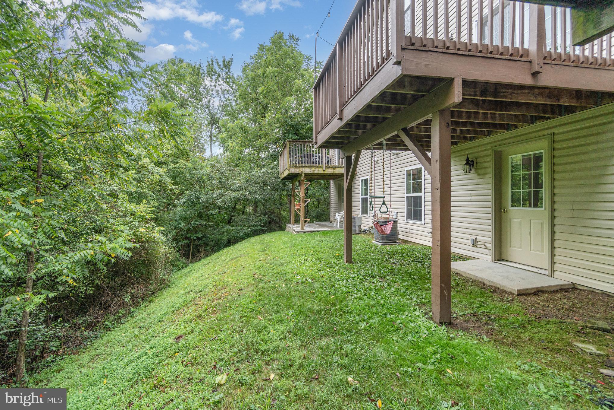 9089 Joyce Ln