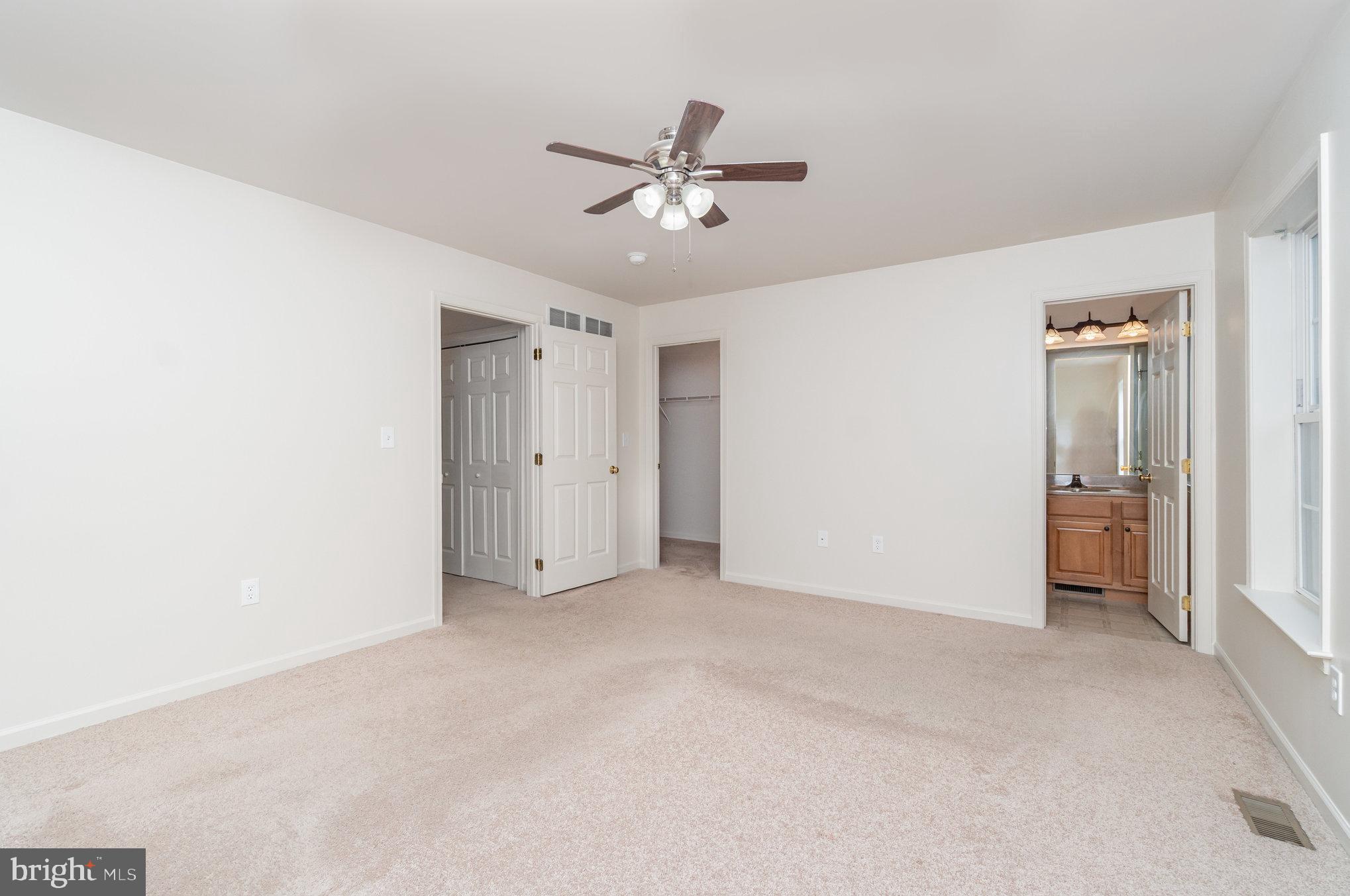 9089 Joyce Ln