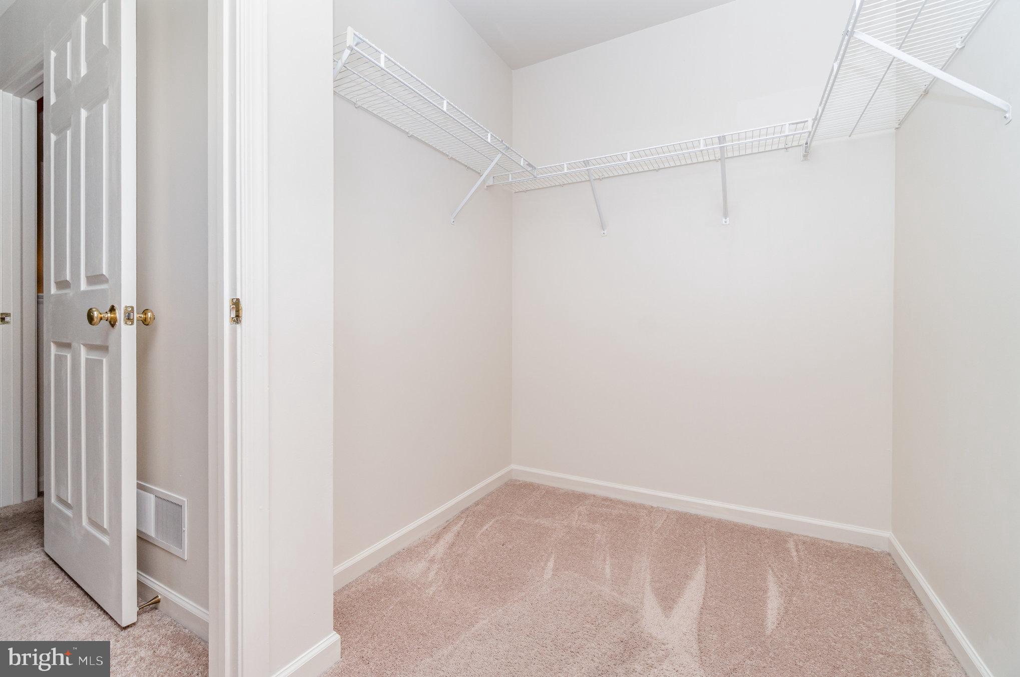 9089 Joyce Ln
