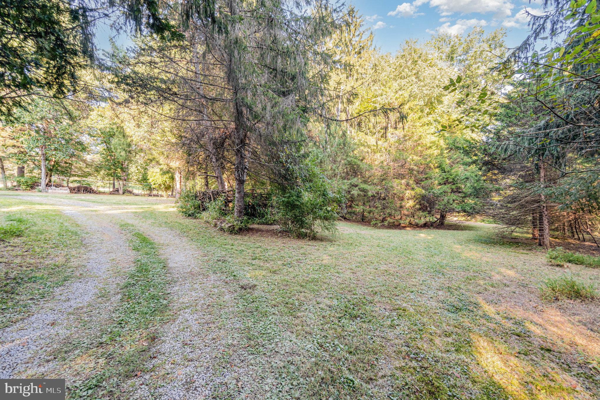 218 N HOERNERSTOWN ROAD N